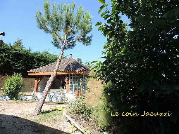 Facade/entrance in Chez Papy et Mamy