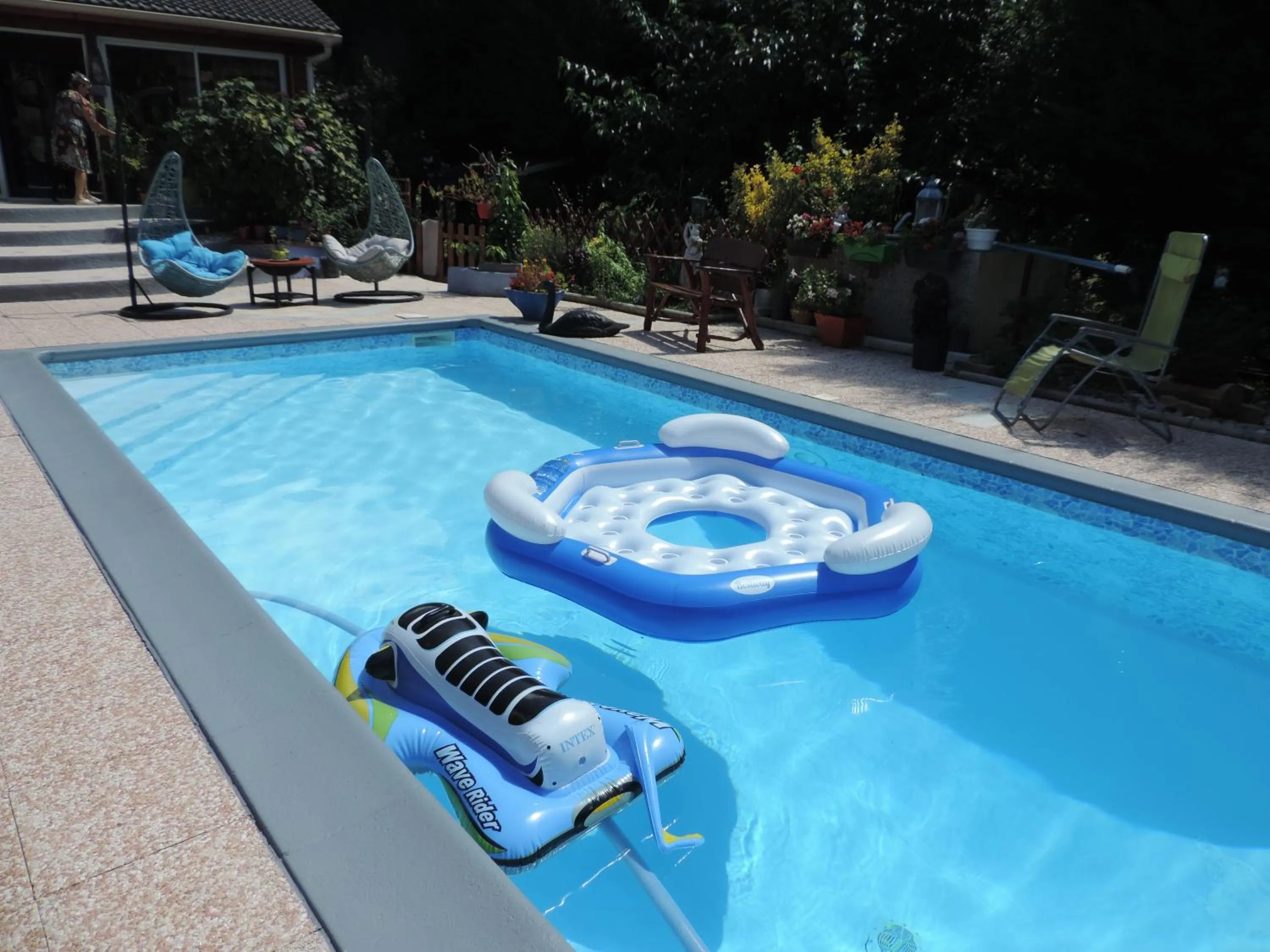 Swimming pool in Chez Papy et Mamy