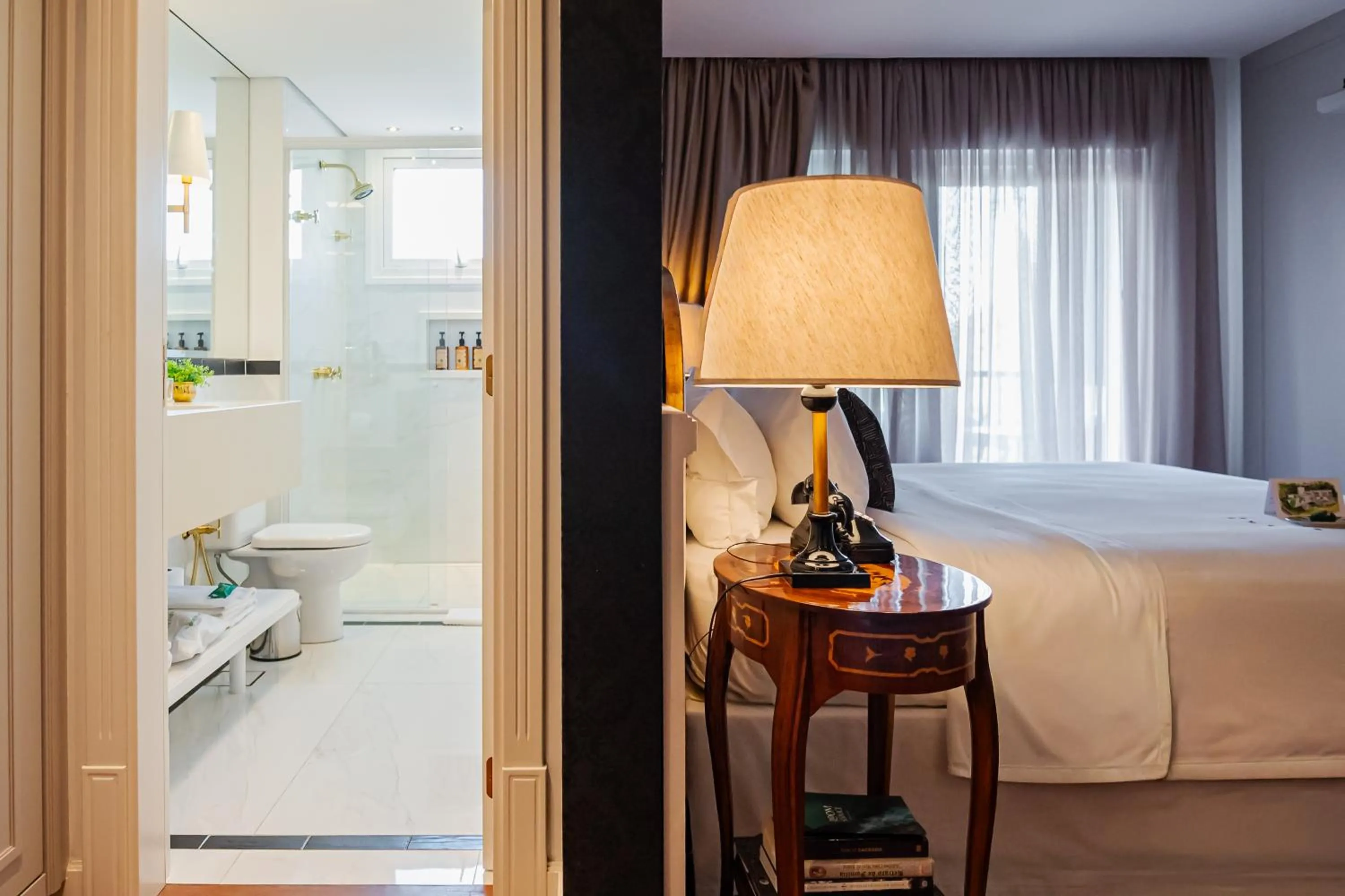 Bathroom, Bed in Villa do Vale Boutique Hotel