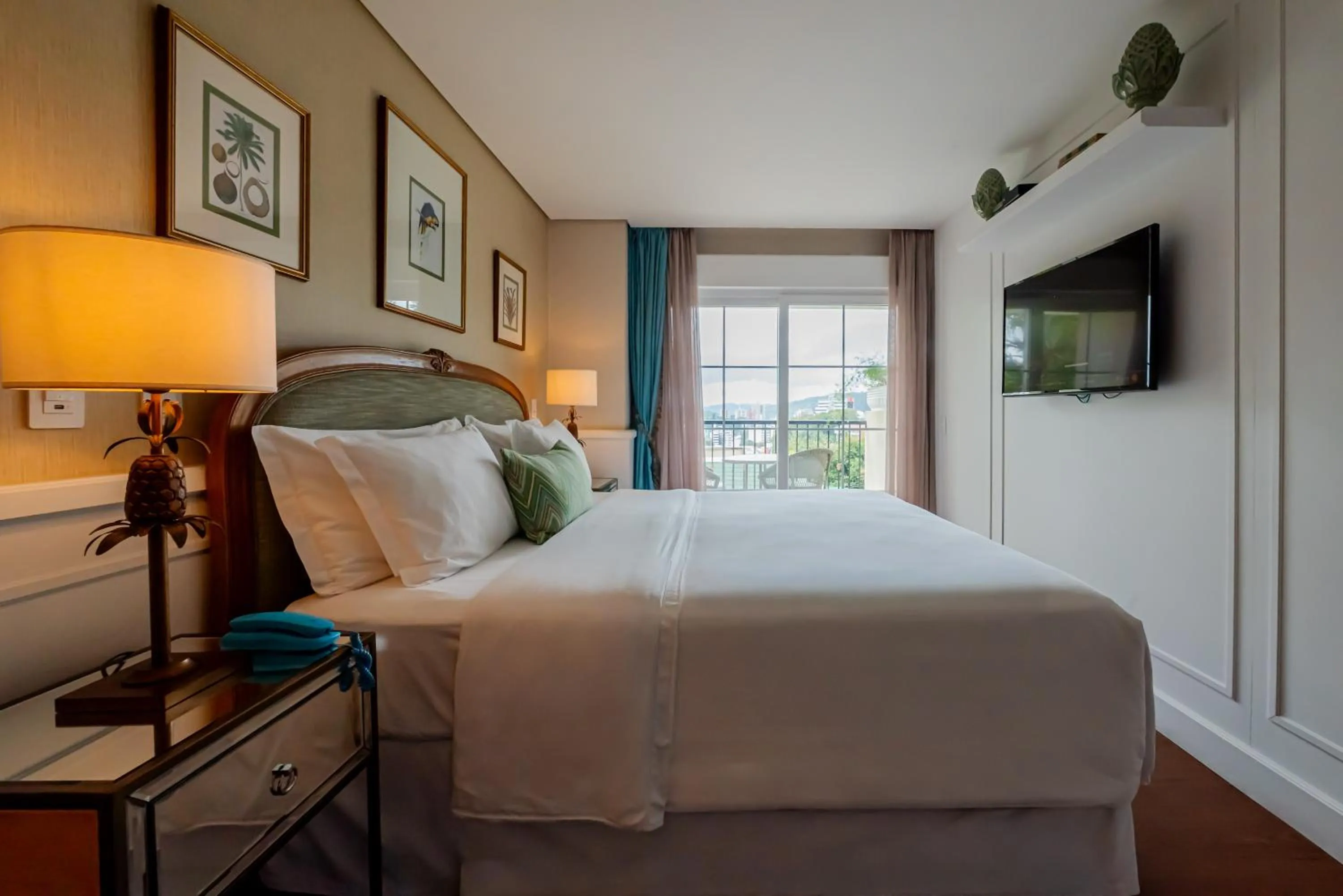 Bed in Villa do Vale Boutique Hotel