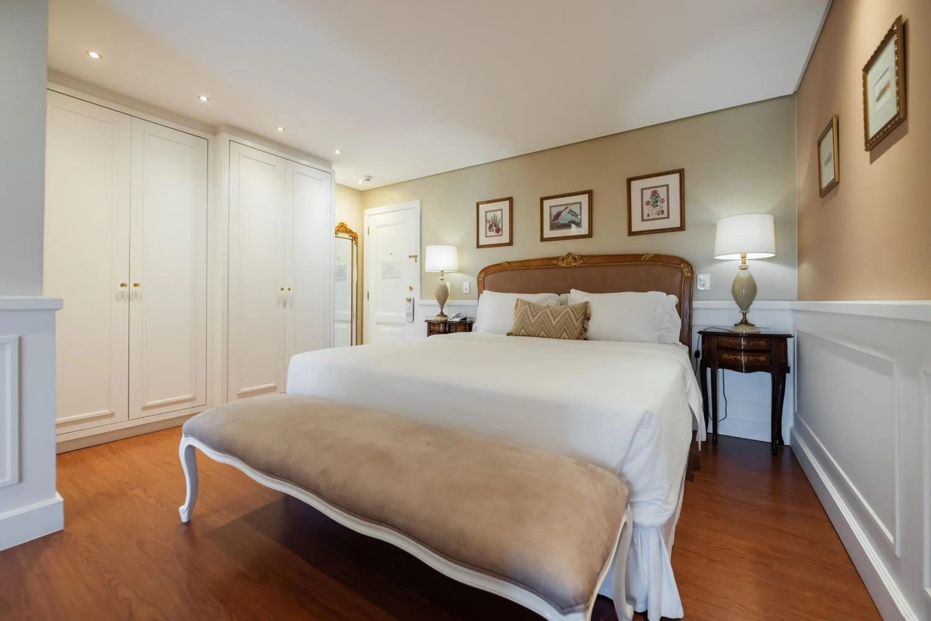 Bed in Villa do Vale Boutique Hotel