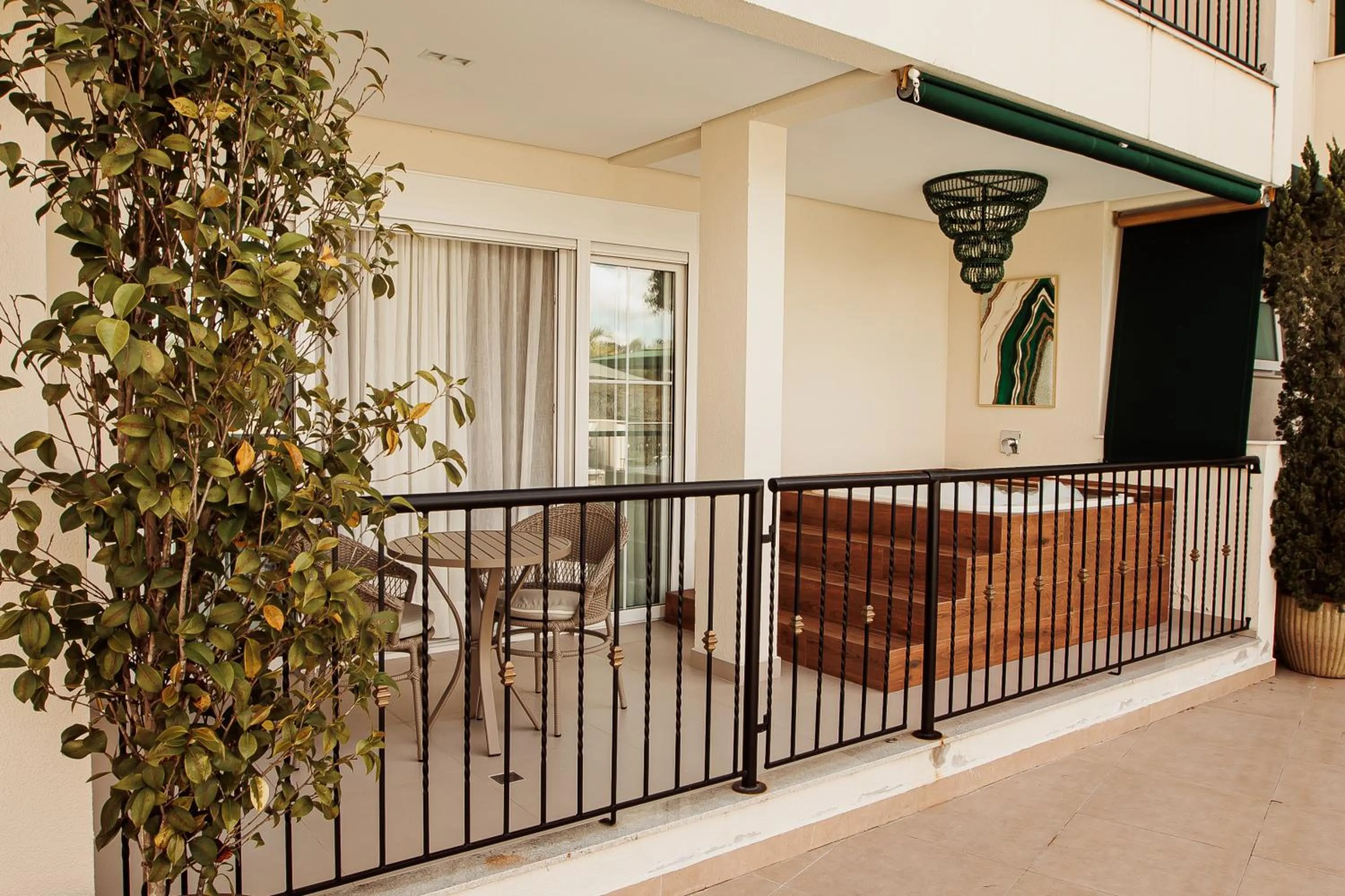 Hot Tub in Villa do Vale Boutique Hotel