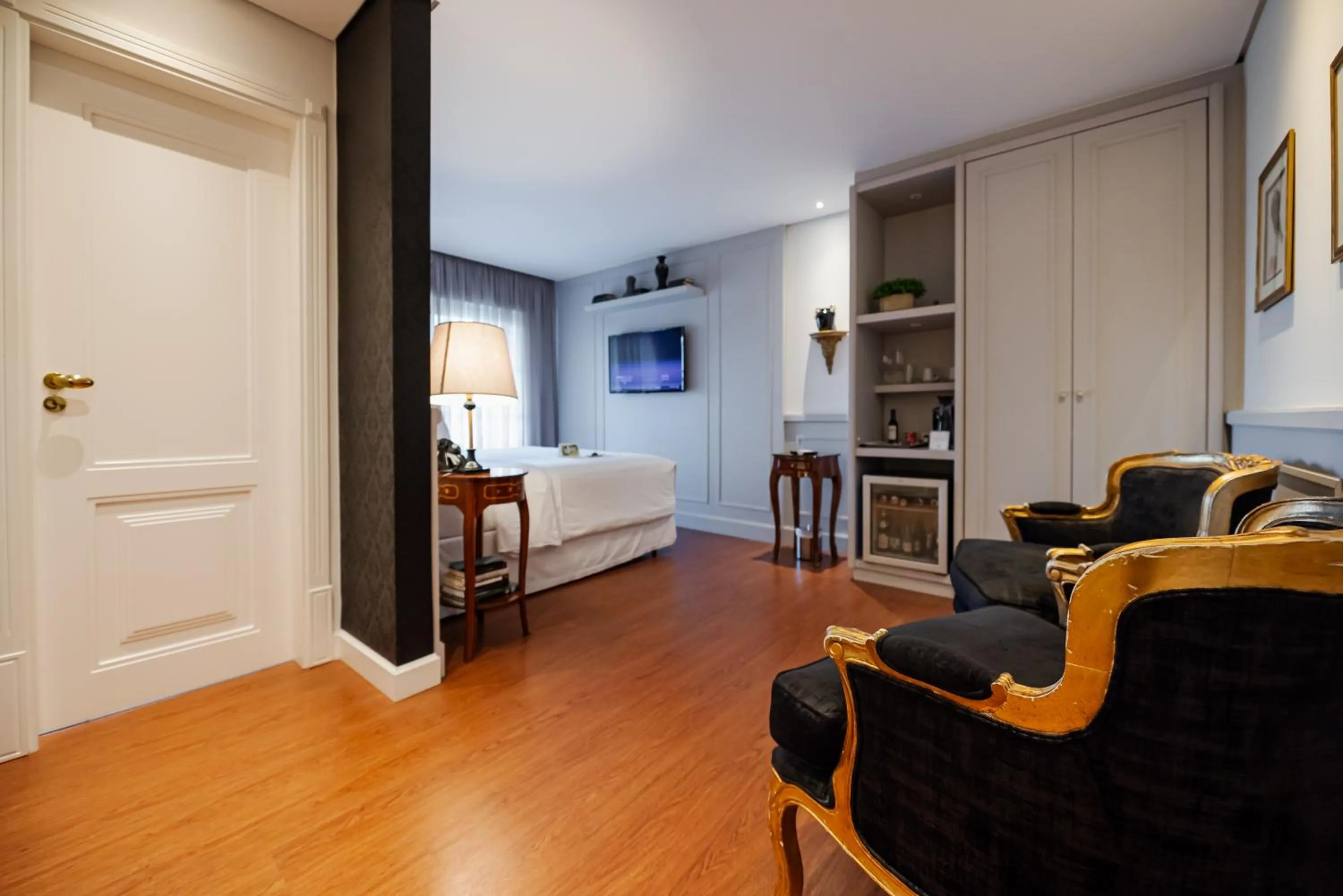 TV and multimedia in Villa do Vale Boutique Hotel