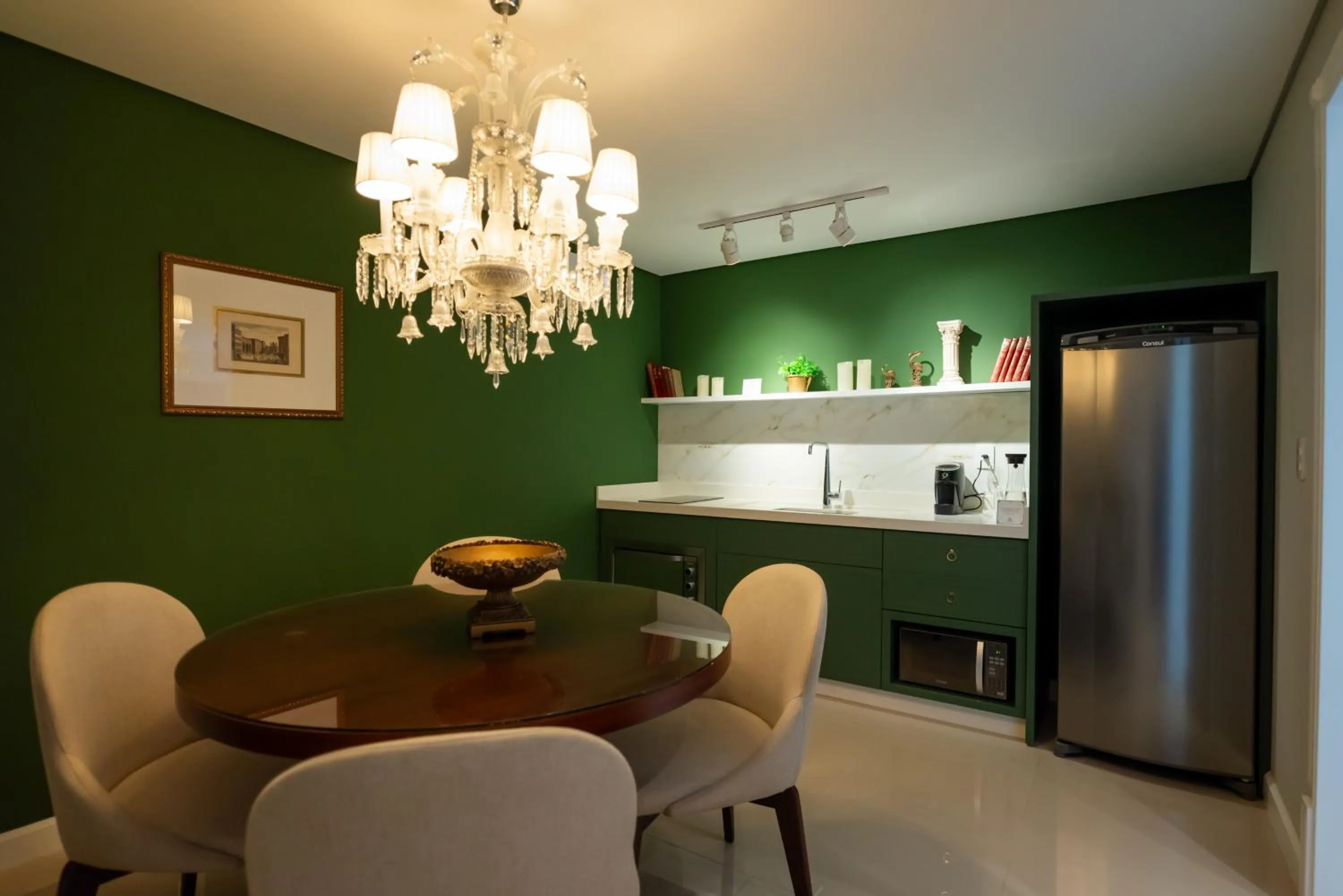 Kitchen or kitchenette in Villa do Vale Boutique Hotel