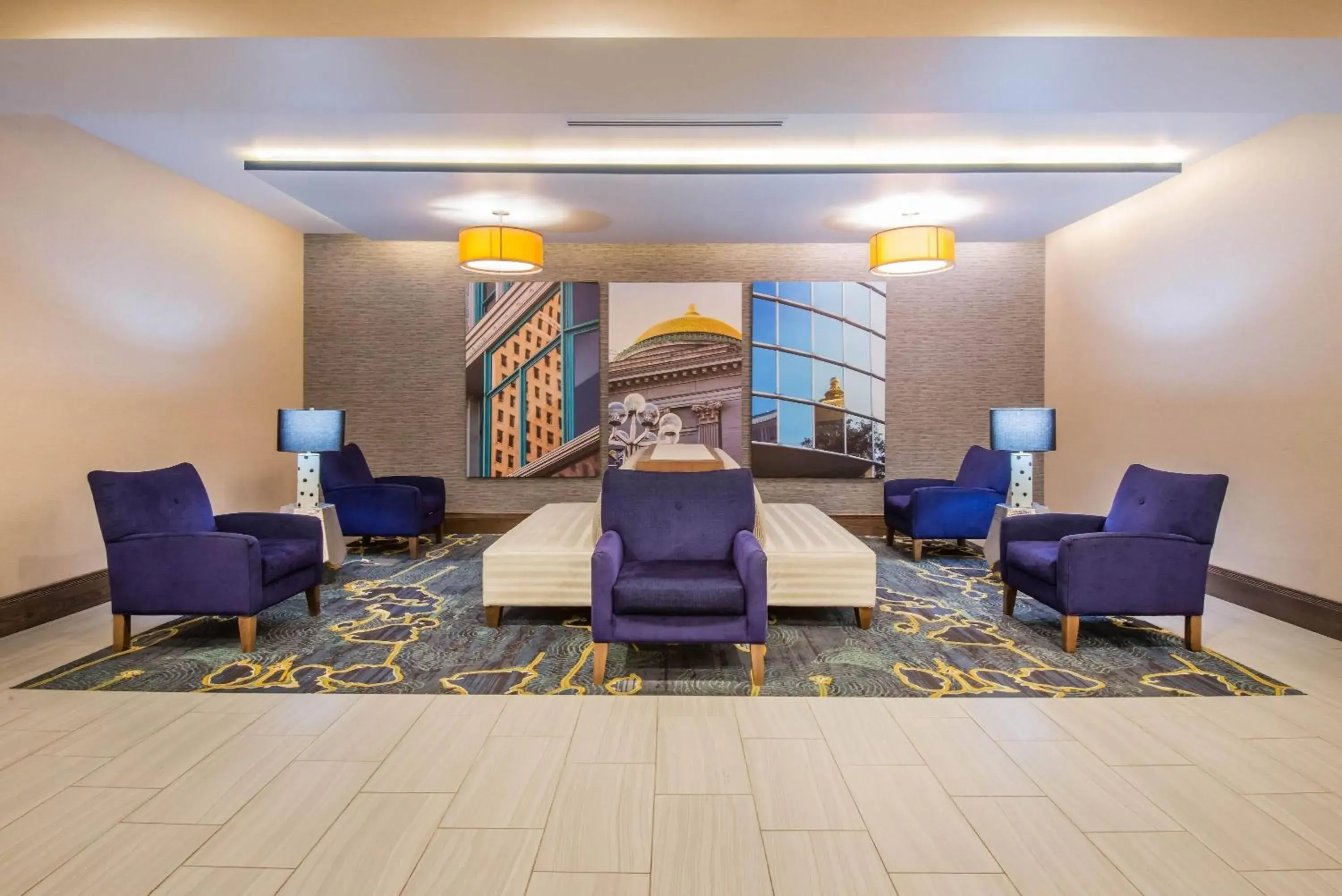 Lobby or reception in La Quinta by Wyndham Buffalo Amherst Lobby or reception in La Quinta by Wyndham Buffalo Amherst