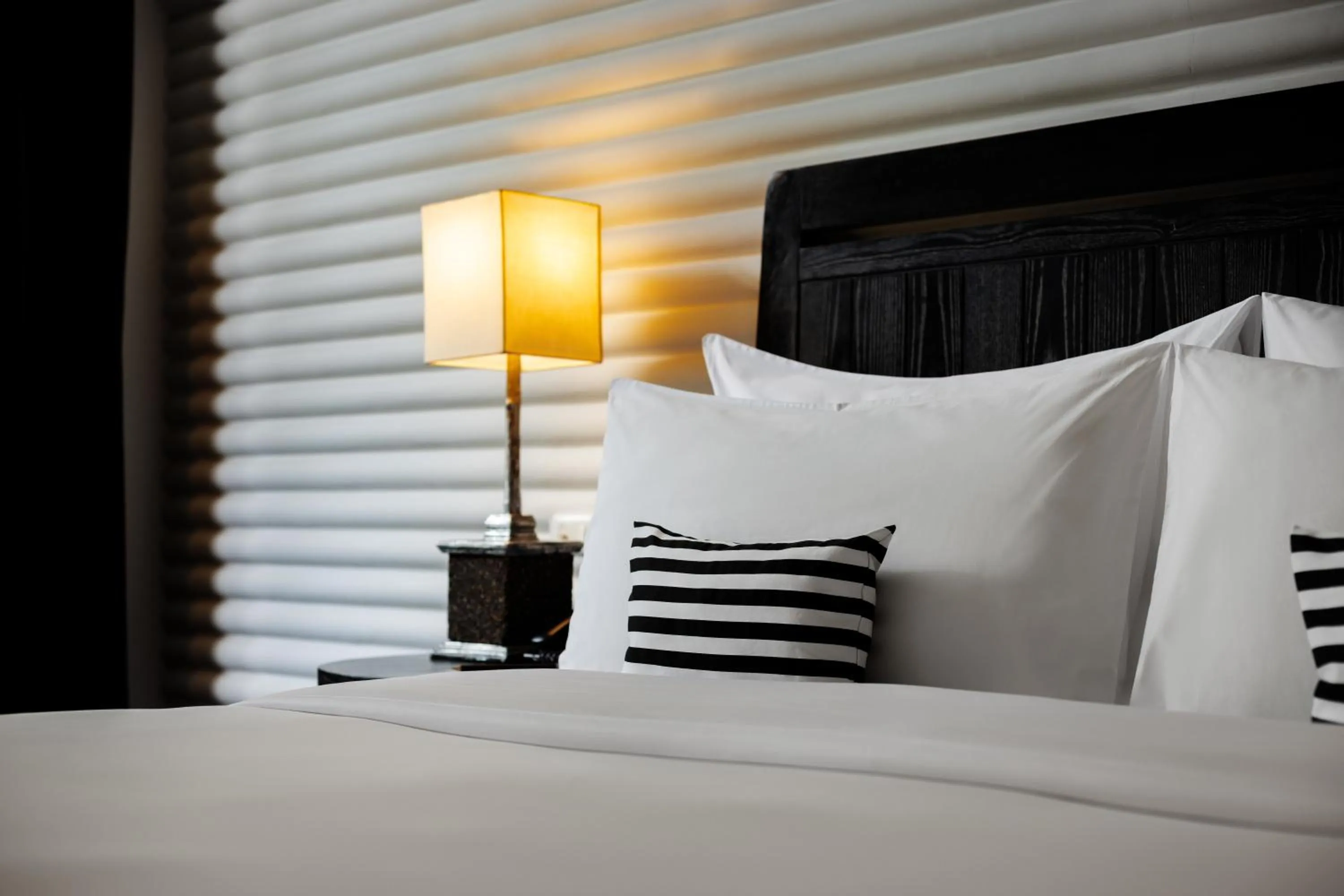 Bed in Shinta Mani Angkor