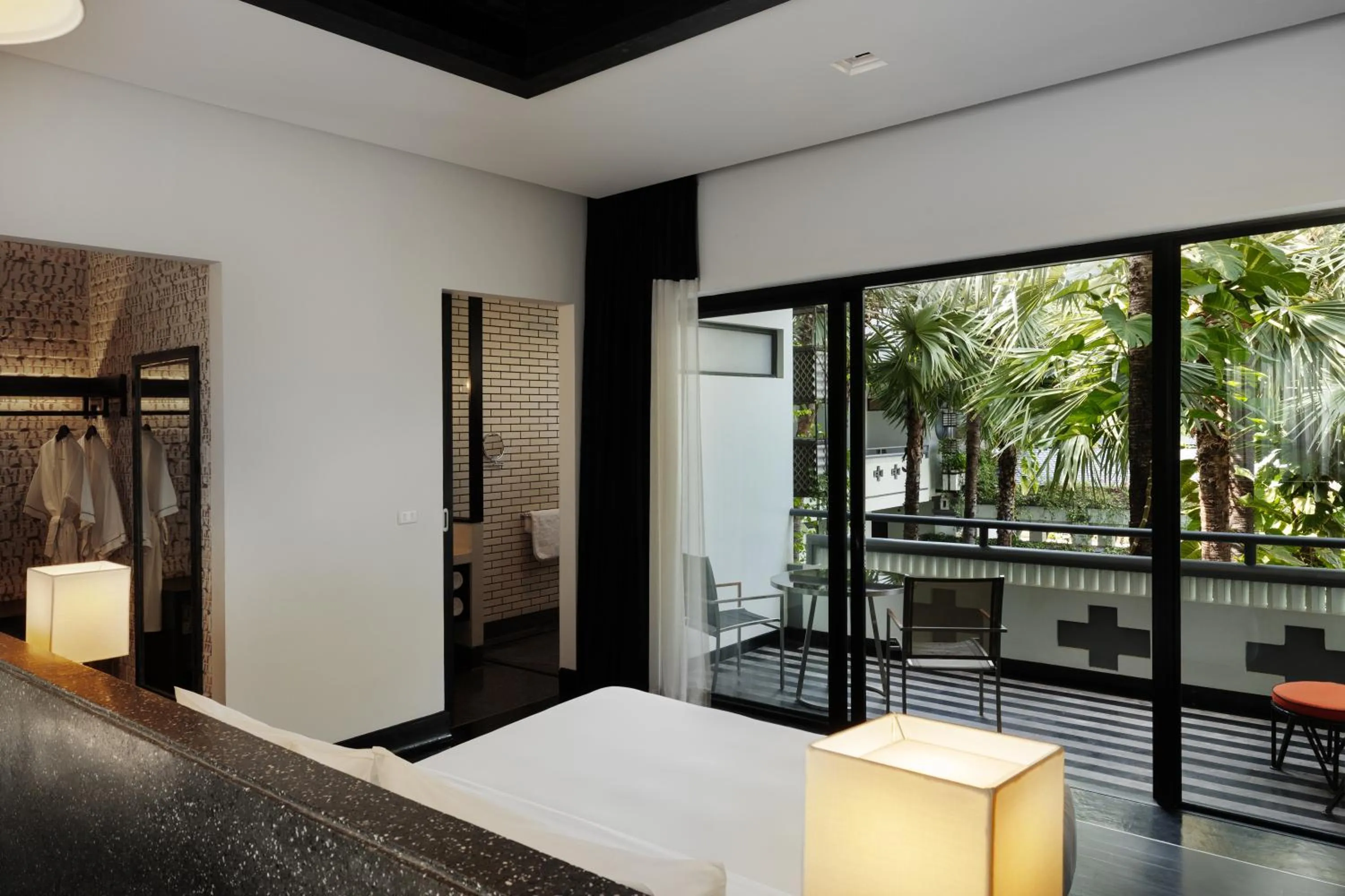 Balcony/Terrace, Bed in Shinta Mani Angkor