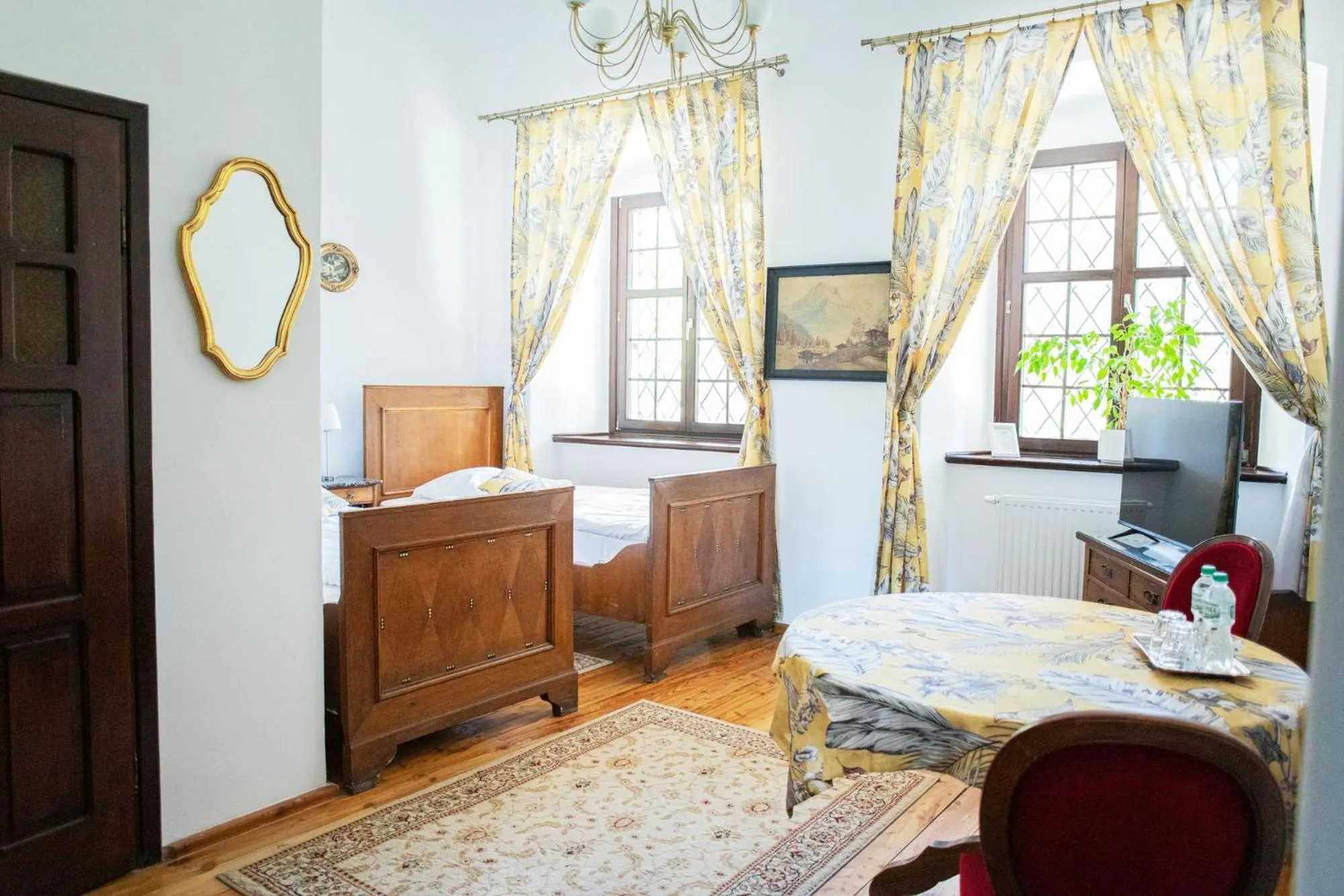 Bed in Pałac Krobielowice