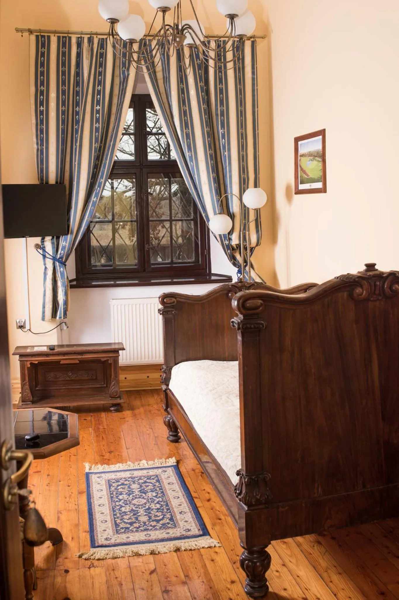 Photo of the whole room in Pałac Krobielowice