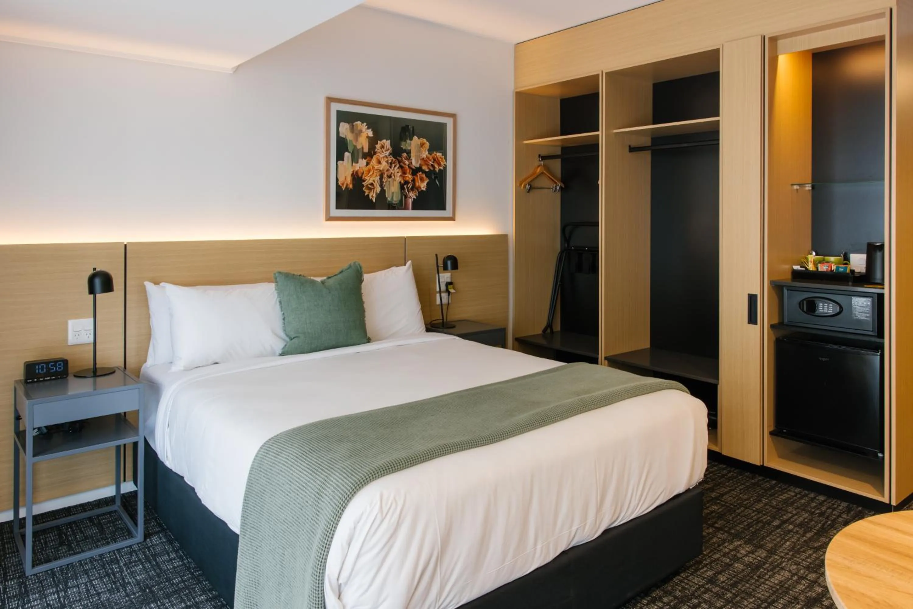 Bedroom, Bed in Song Hotel Sydney