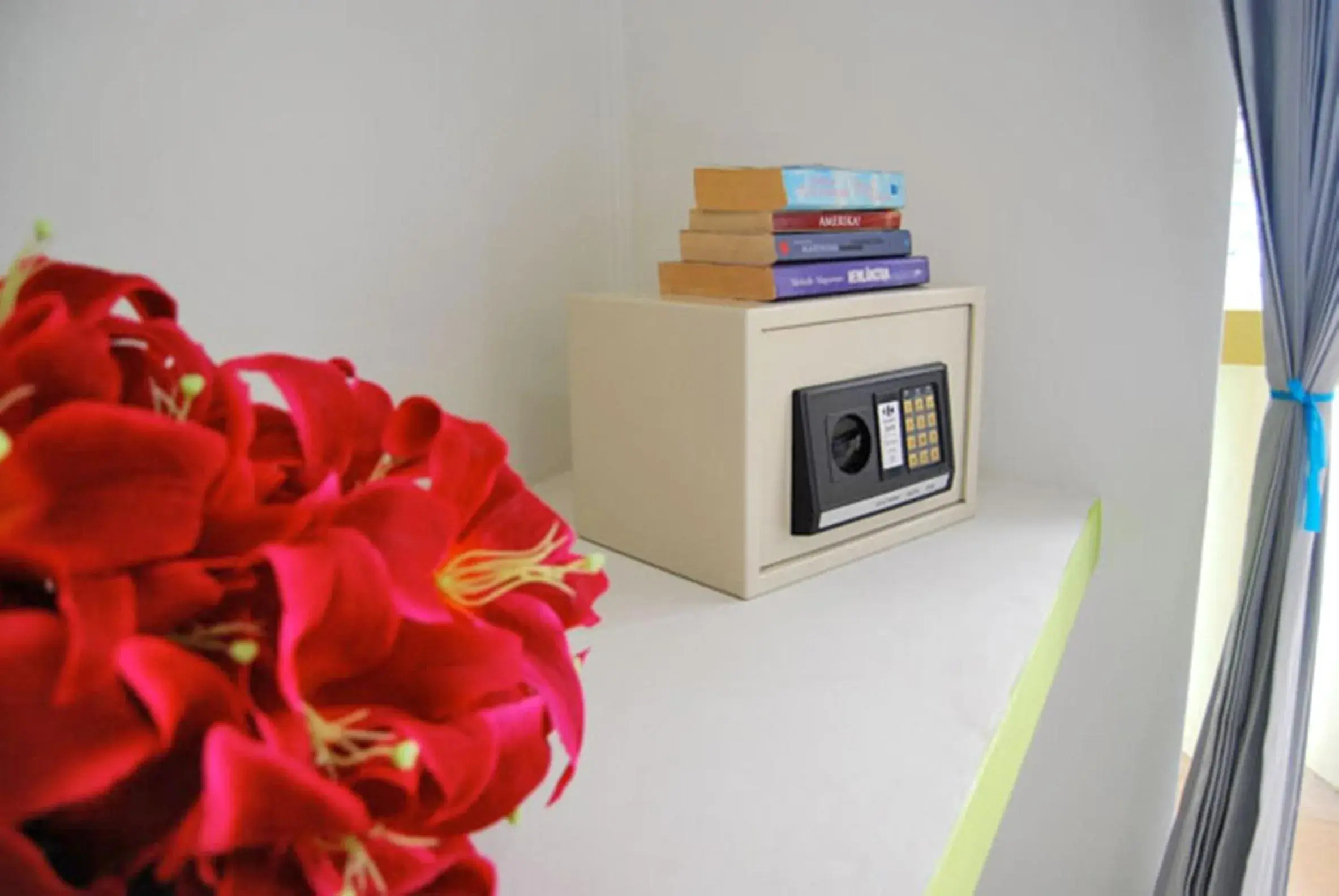 Decorative detail in Harmony Bed & Bakery Decorative detail in Harmony Bed & Bakery