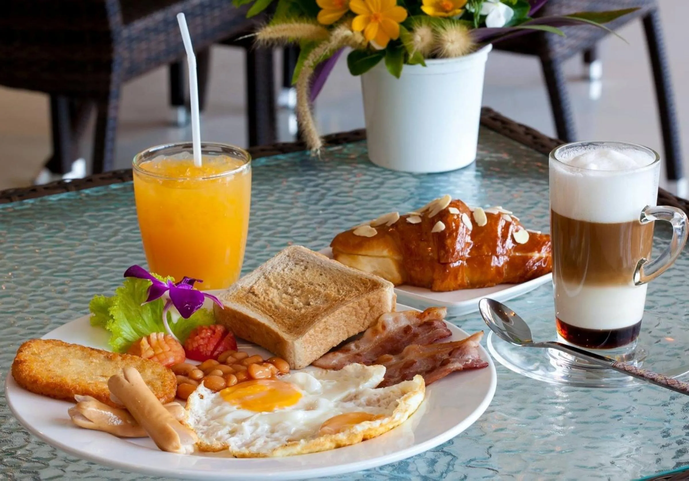 Restaurant/places to eat in Harmony Bed & Bakery