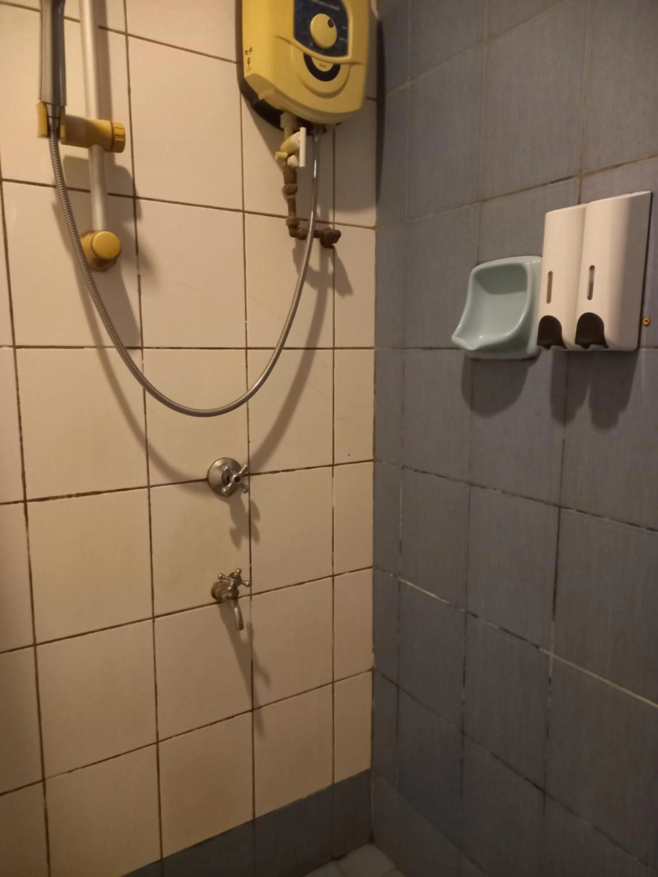 Shower in Song Service Apartment formerly known as Jinhold Service Apartment