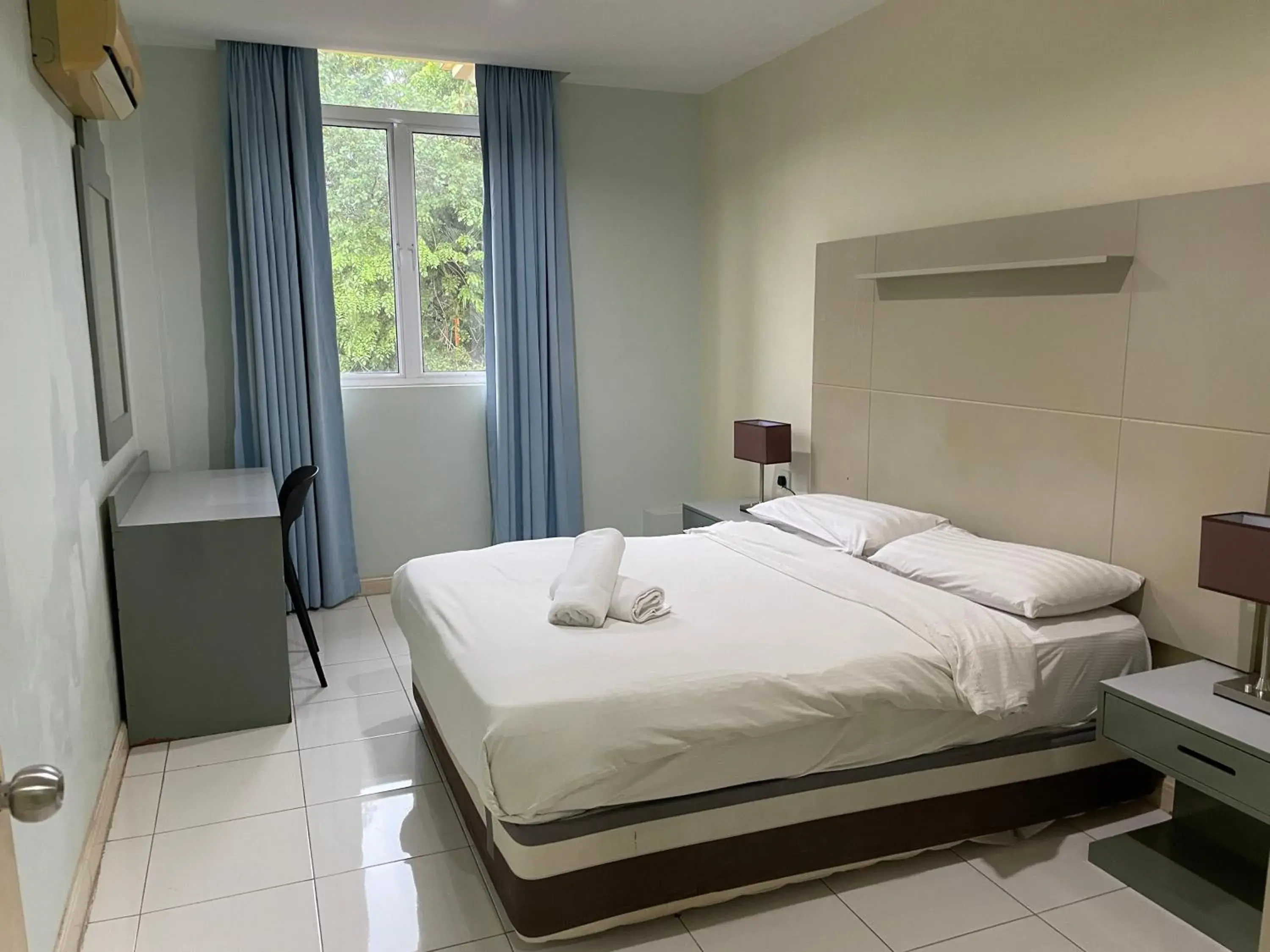 Bedroom, Bed in Song Service Apartment formerly known as Jinhold Service Apartment Bedroom, Bed in Song Service Apartment formerly known as Jinhold Service Apartment