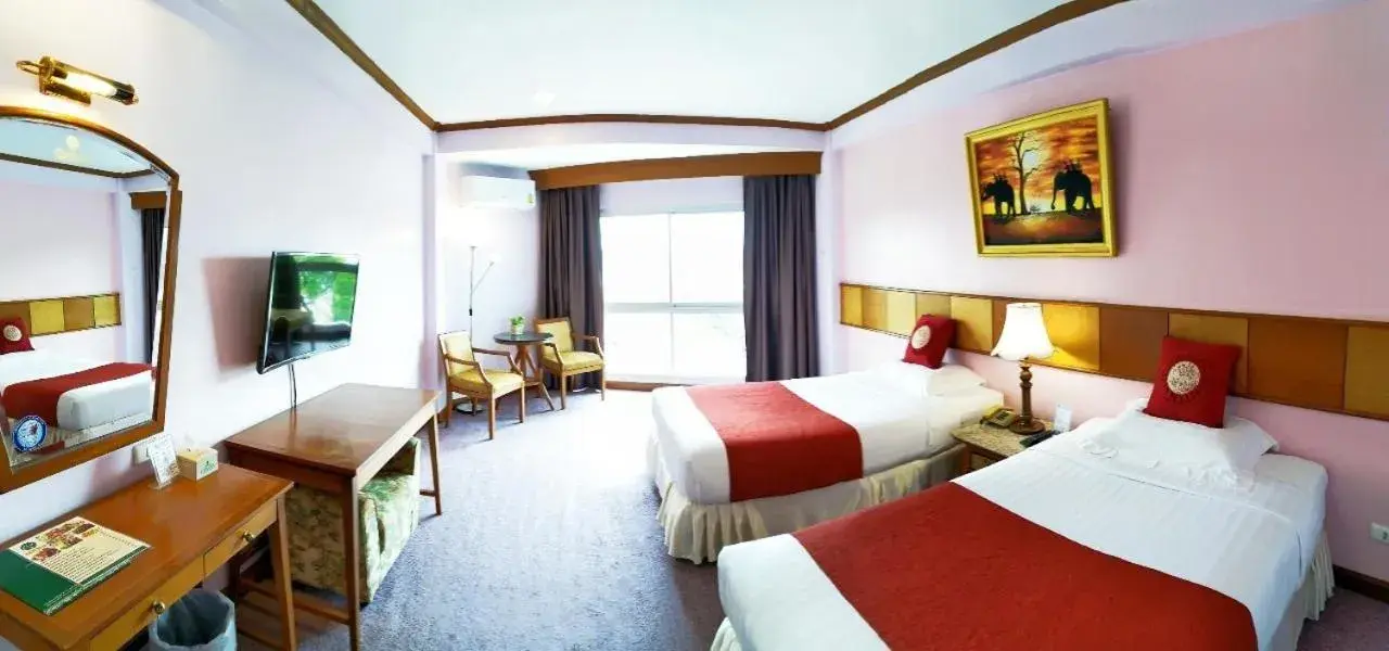 Photo of the whole room, Bed in Viang Tak Riverside Hotel Photo of the whole room, Bed in Viang Tak Riverside Hotel