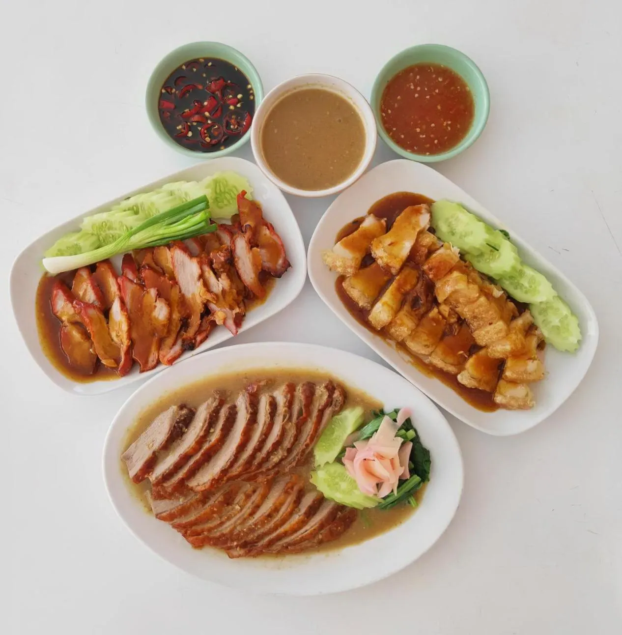 Food and drinks in Viang Tak Riverside Hotel