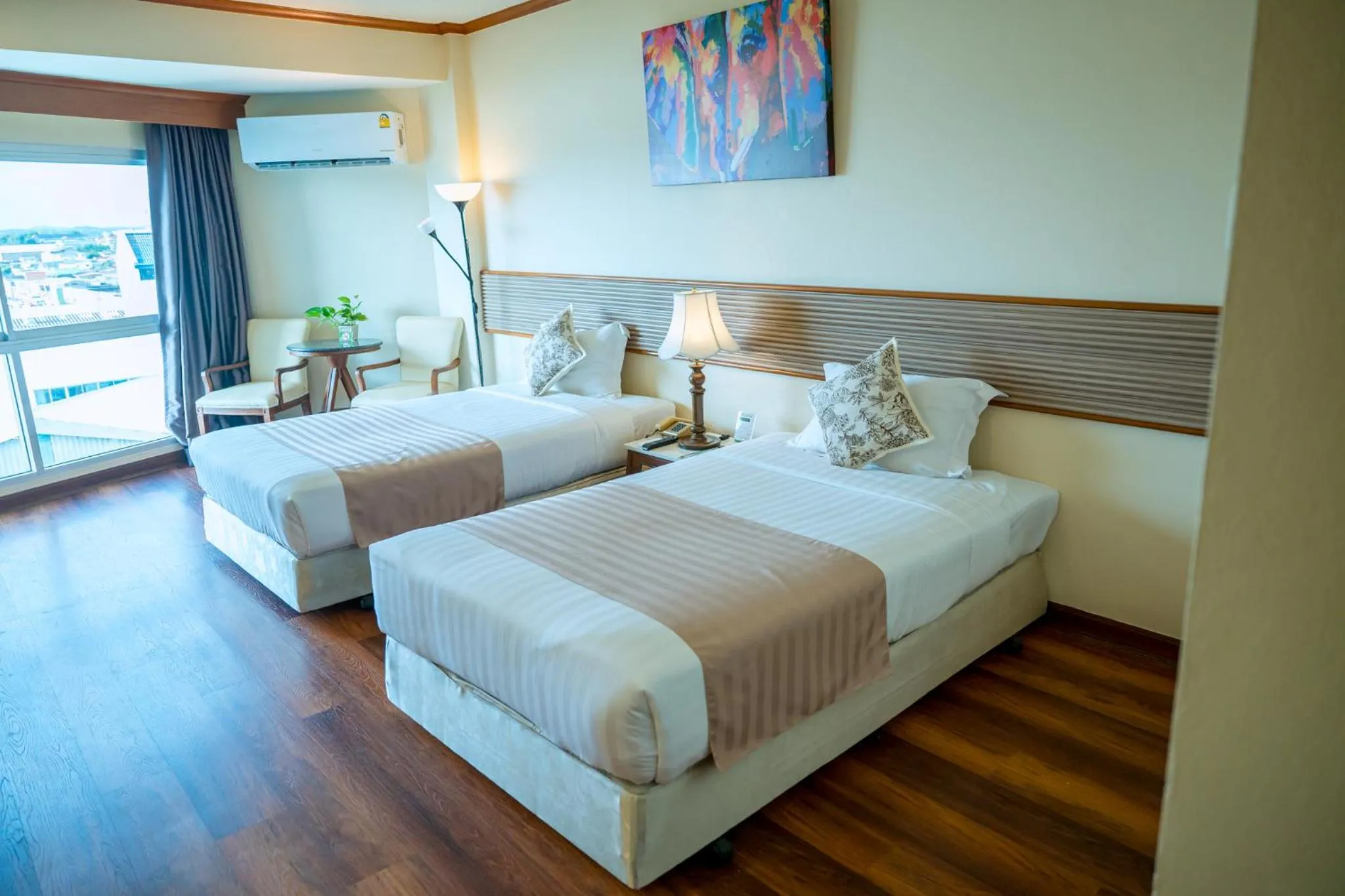 Bed in Viang Tak Riverside Hotel