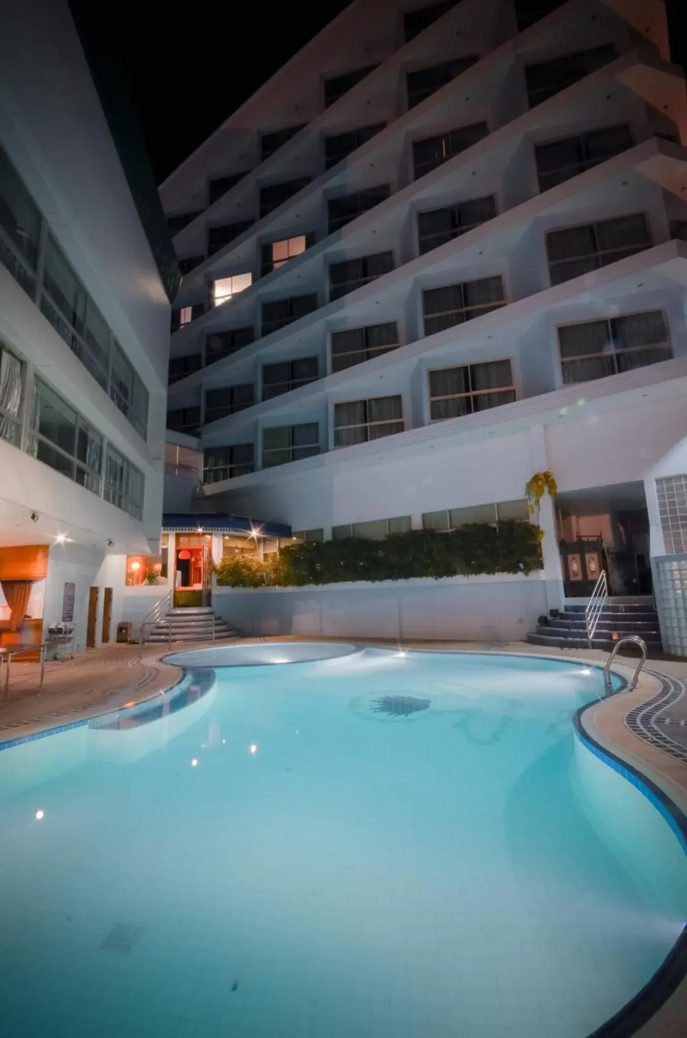 Swimming pool in Viang Tak Riverside Hotel Swimming pool in Viang Tak Riverside Hotel