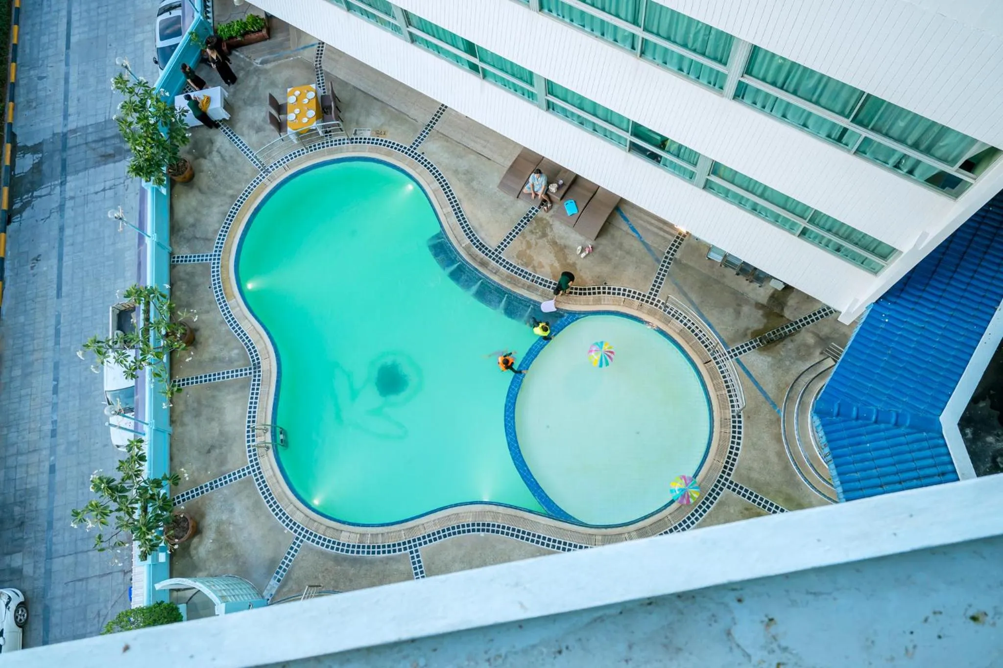 Viang Tak Riverside Hotel