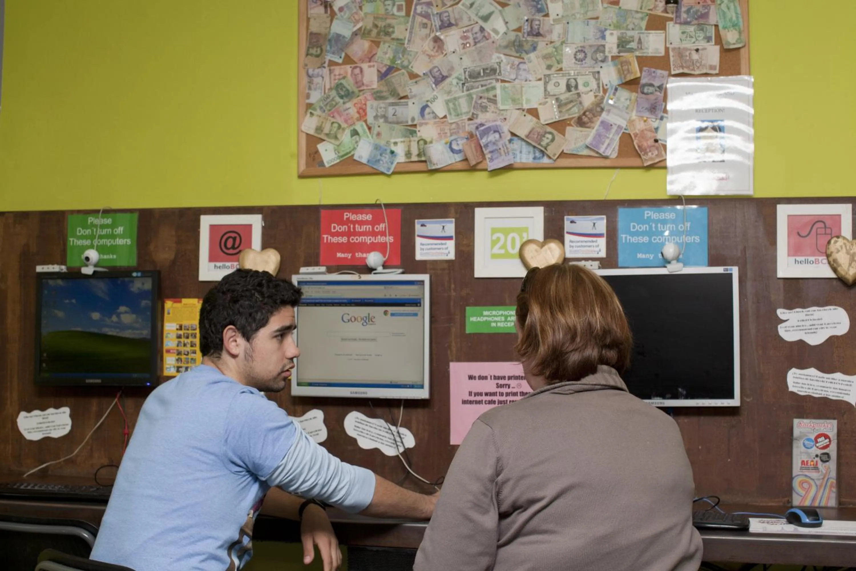 Guests in HelloBCN Youth Hostel Barcelona