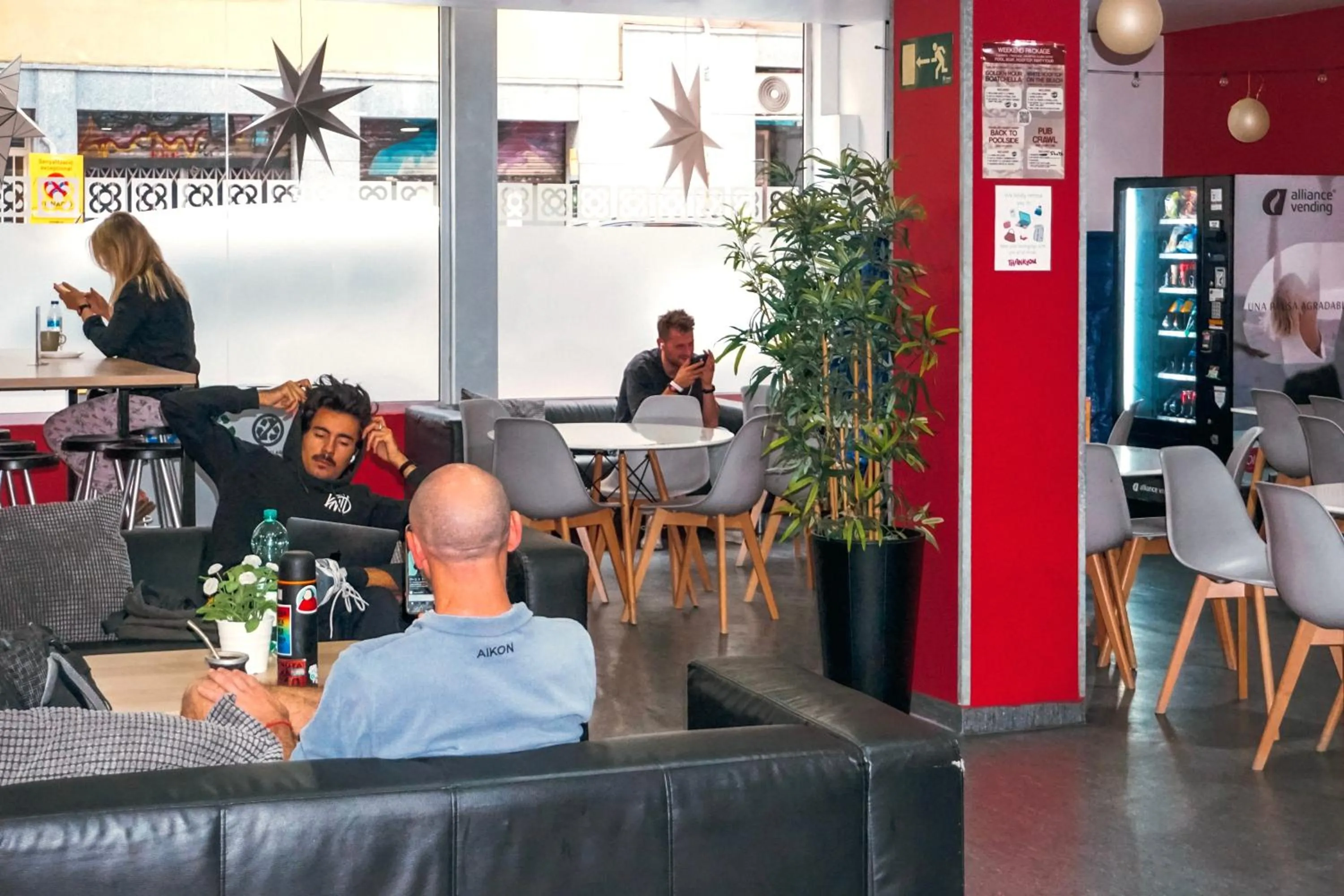 Lounge or bar in HelloBCN Youth Hostel Barcelona