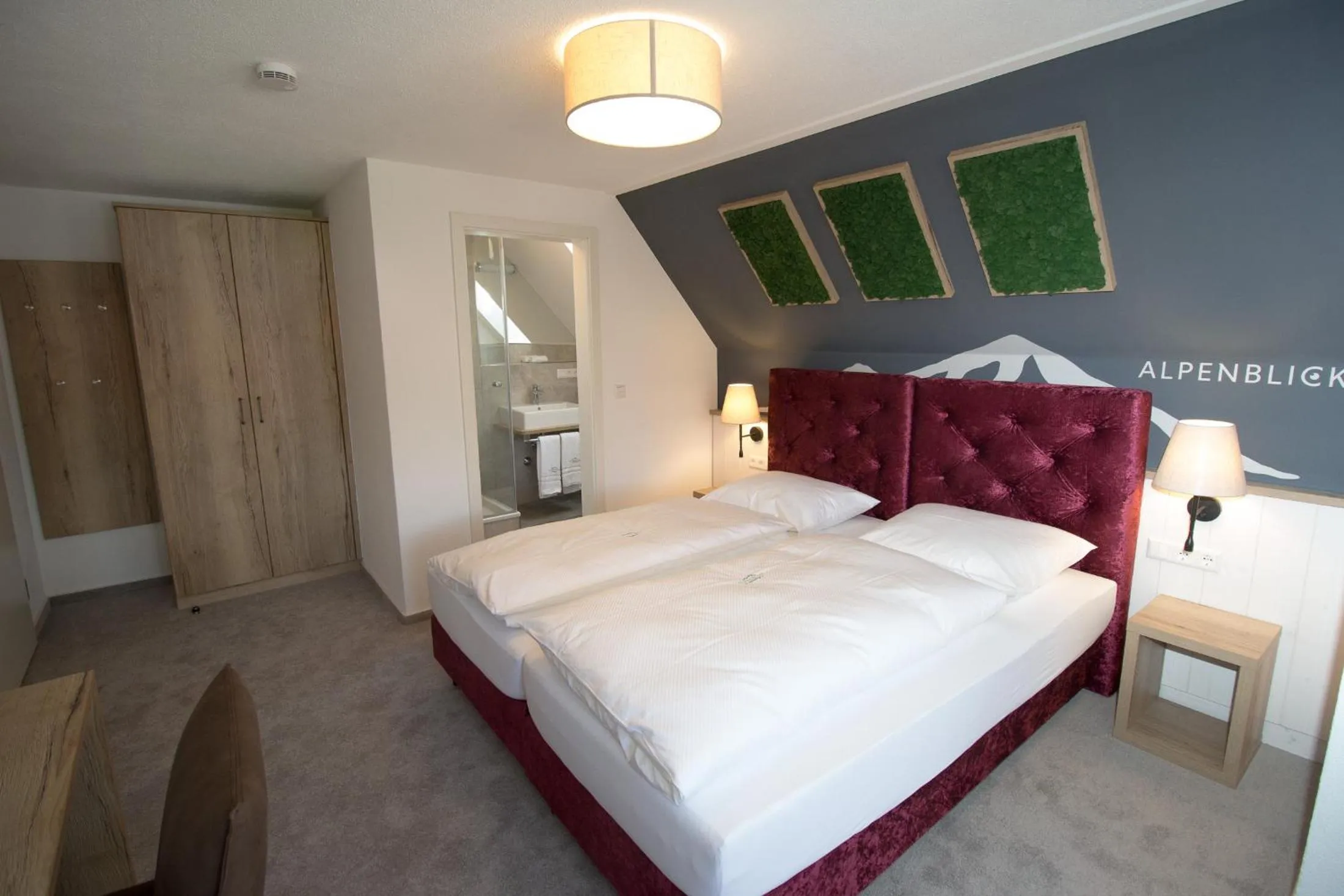 Bed in Landgasthof Alpenblick an der Wutachschlucht Südschwarzwald