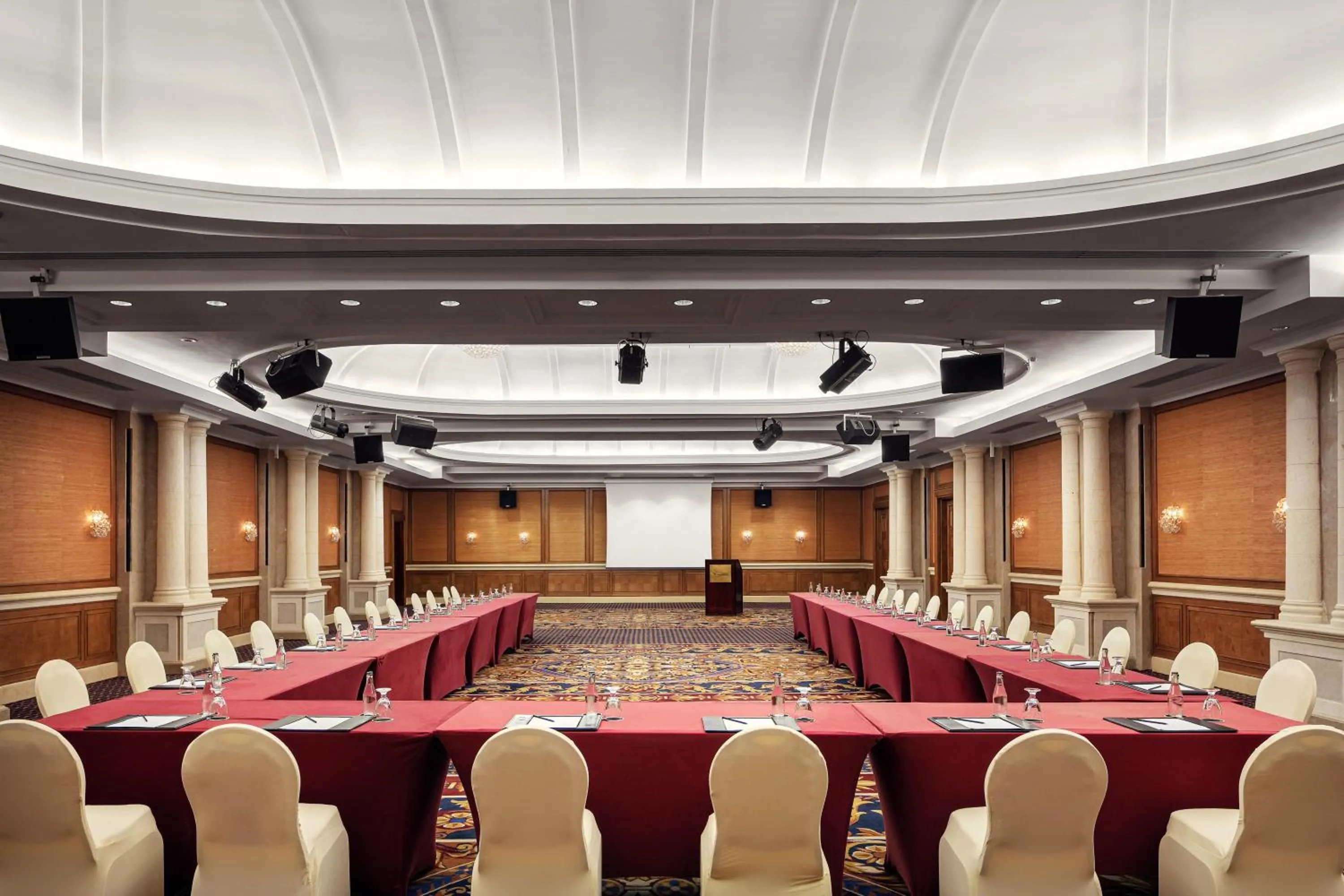 Meeting/conference room in Palm Royale Resort - Soma Bay