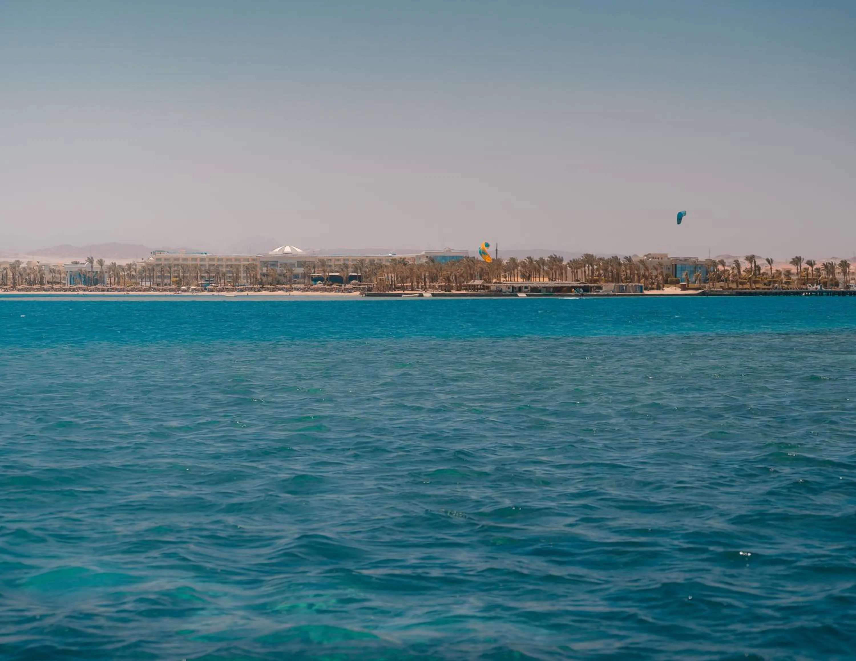 Beach in Palm Royale Resort - Soma Bay