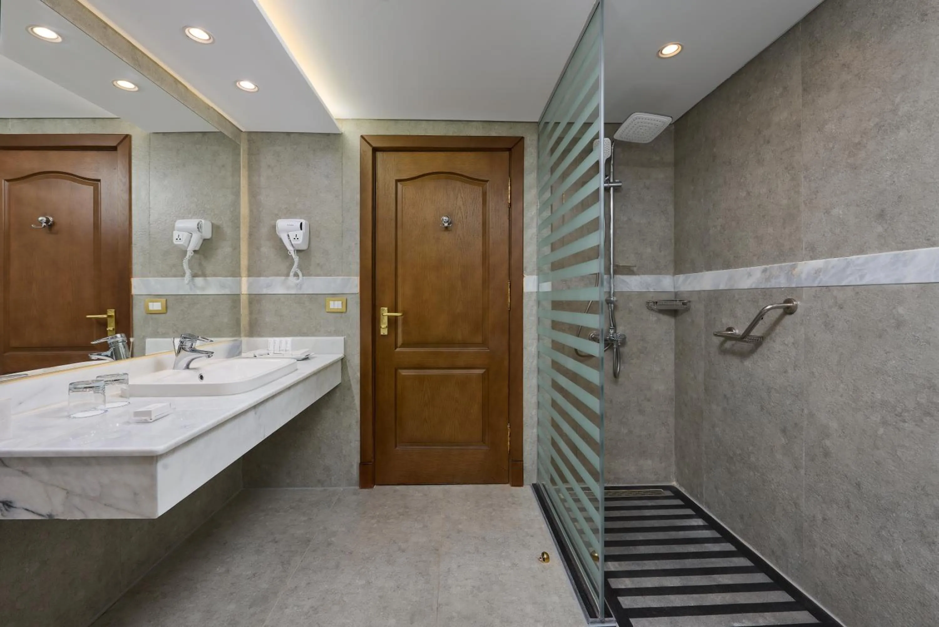 Bathroom in Palm Royale Resort - Soma Bay