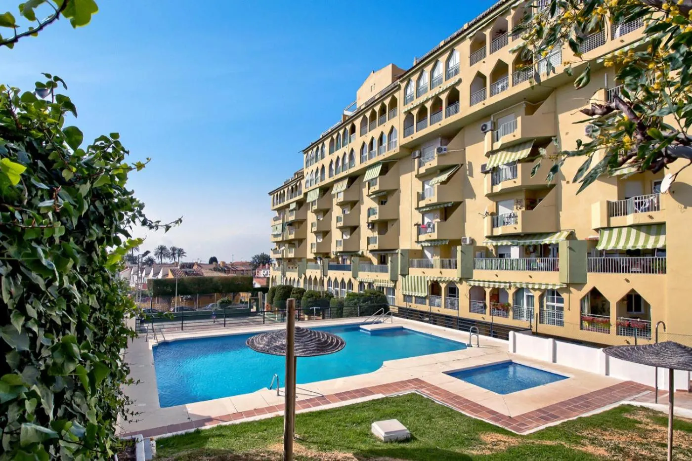 Del Parque Flats - Torrevigia