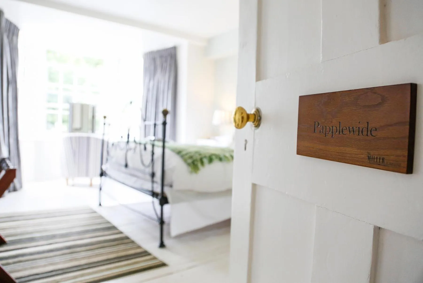 Photo of the whole room, Bed in The Miller of Mansfield