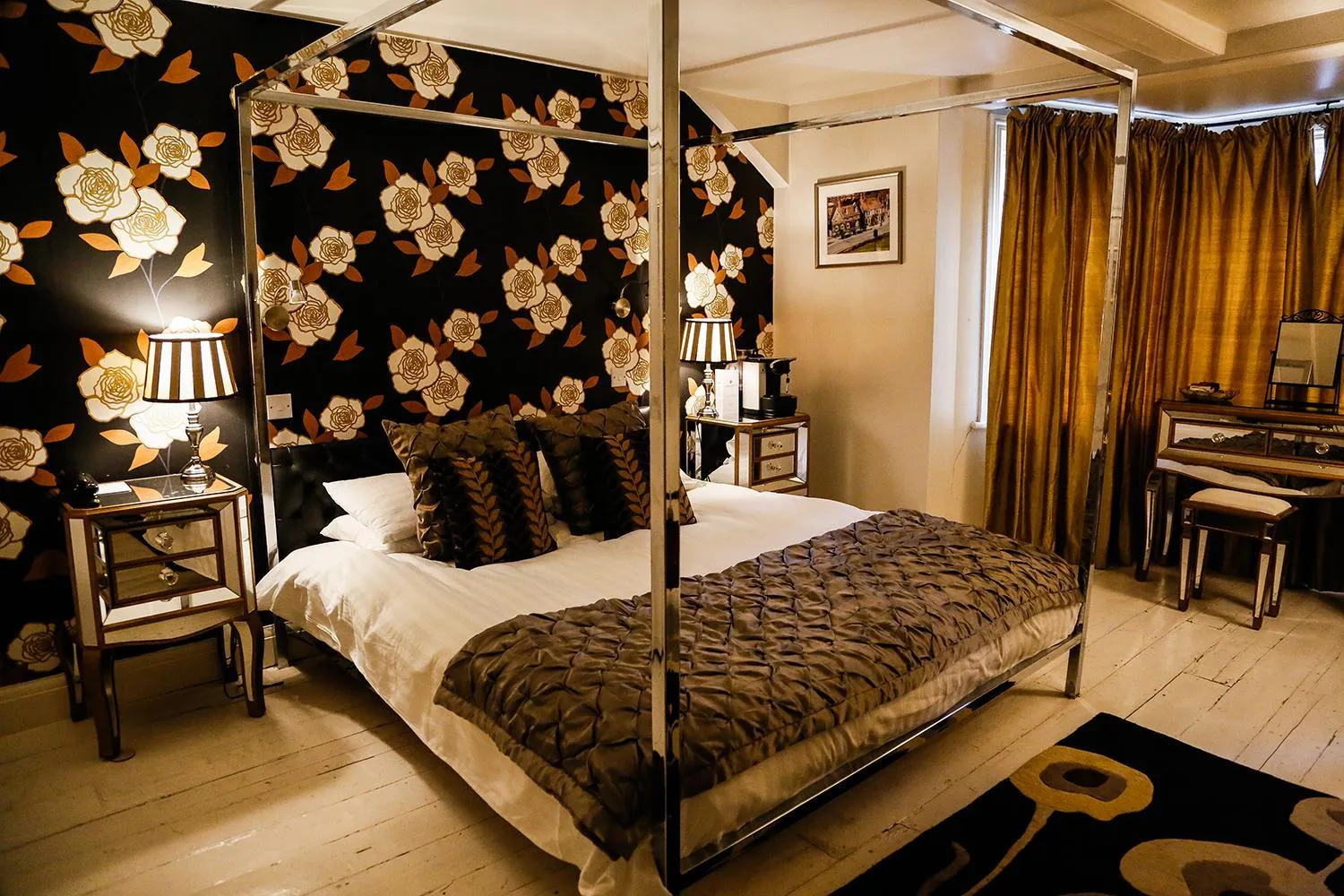 Bed in The Miller of Mansfield