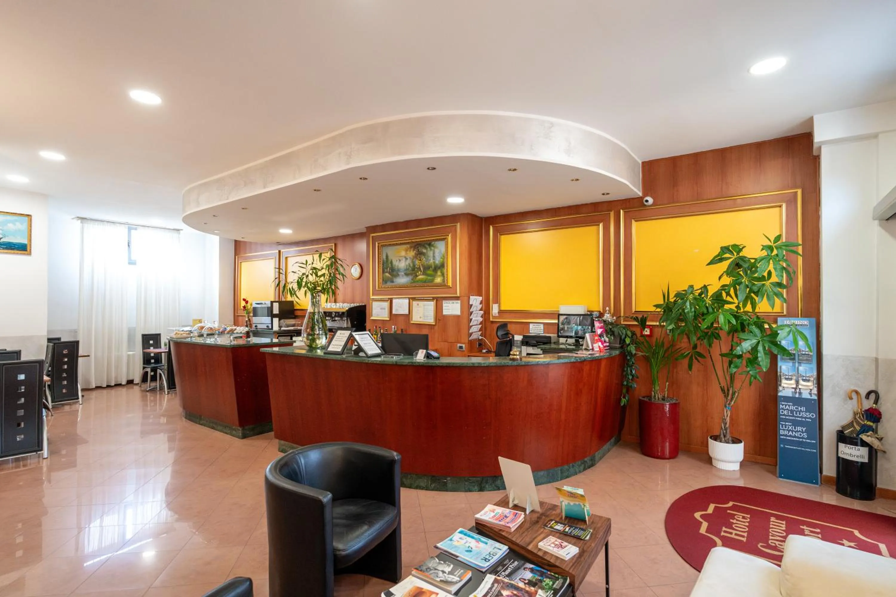 Lobby or reception in Hotel Cavour Resort