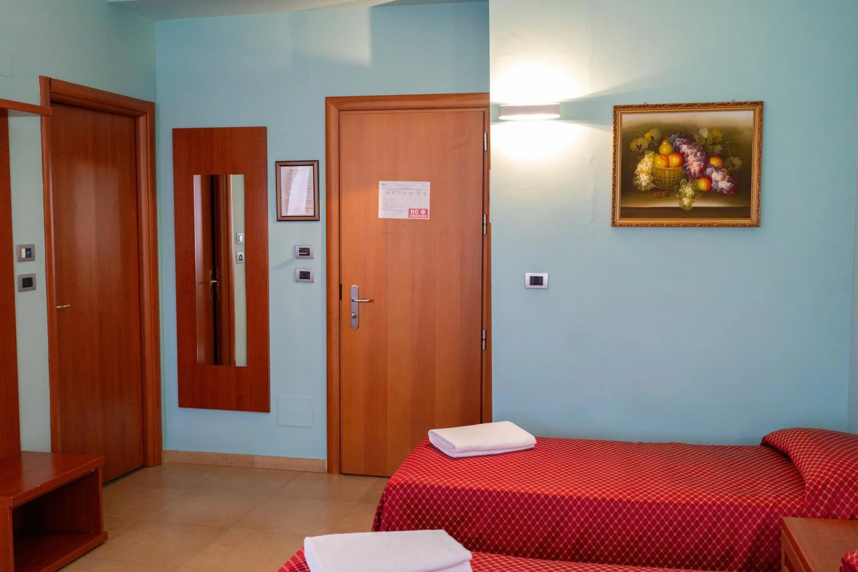 Photo of the whole room in Hotel Cavour Resort