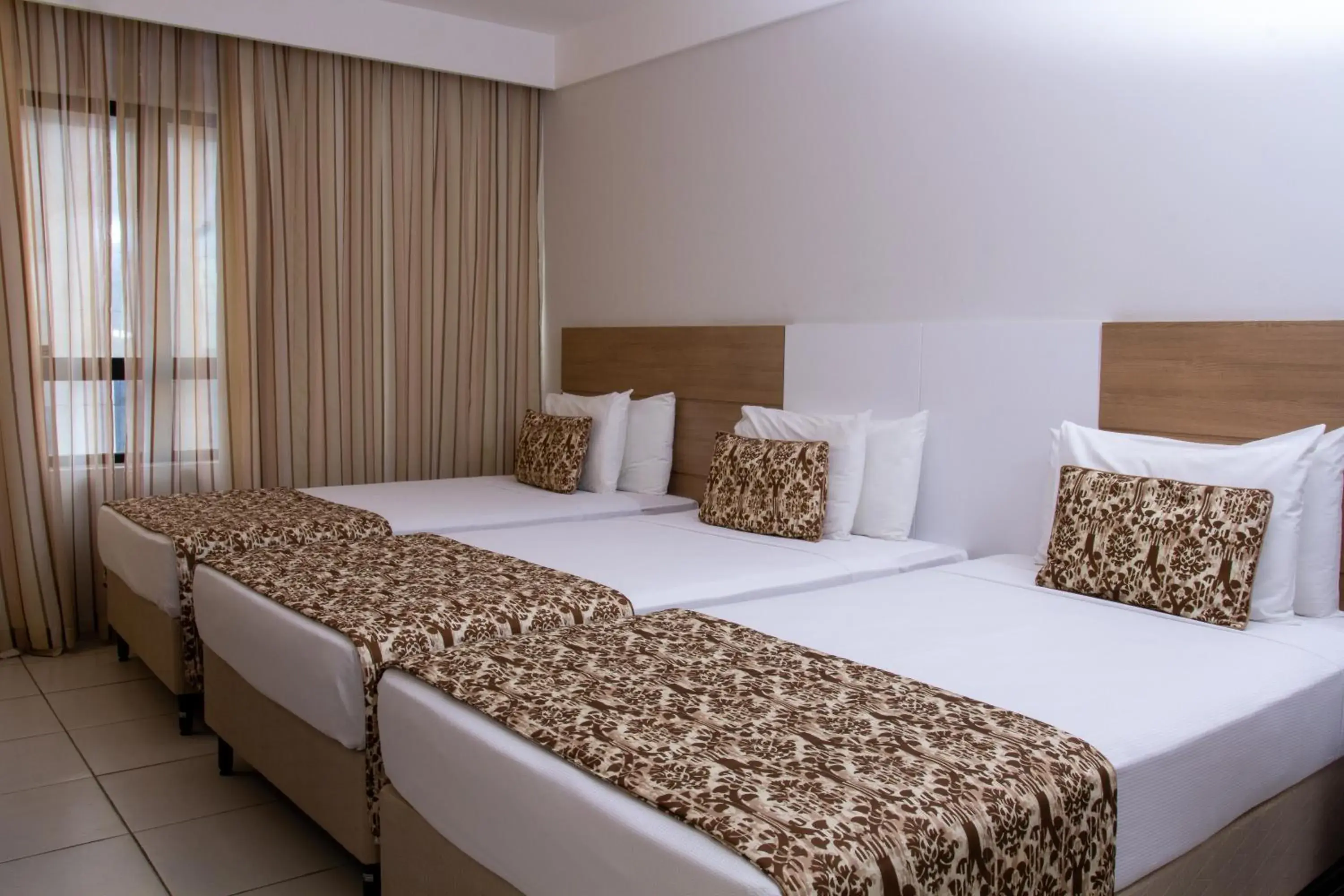 Bedroom, Bed in Quality Hotel & Suítes São Salvador Bedroom, Bed in Quality Hotel & Suítes São Salvador