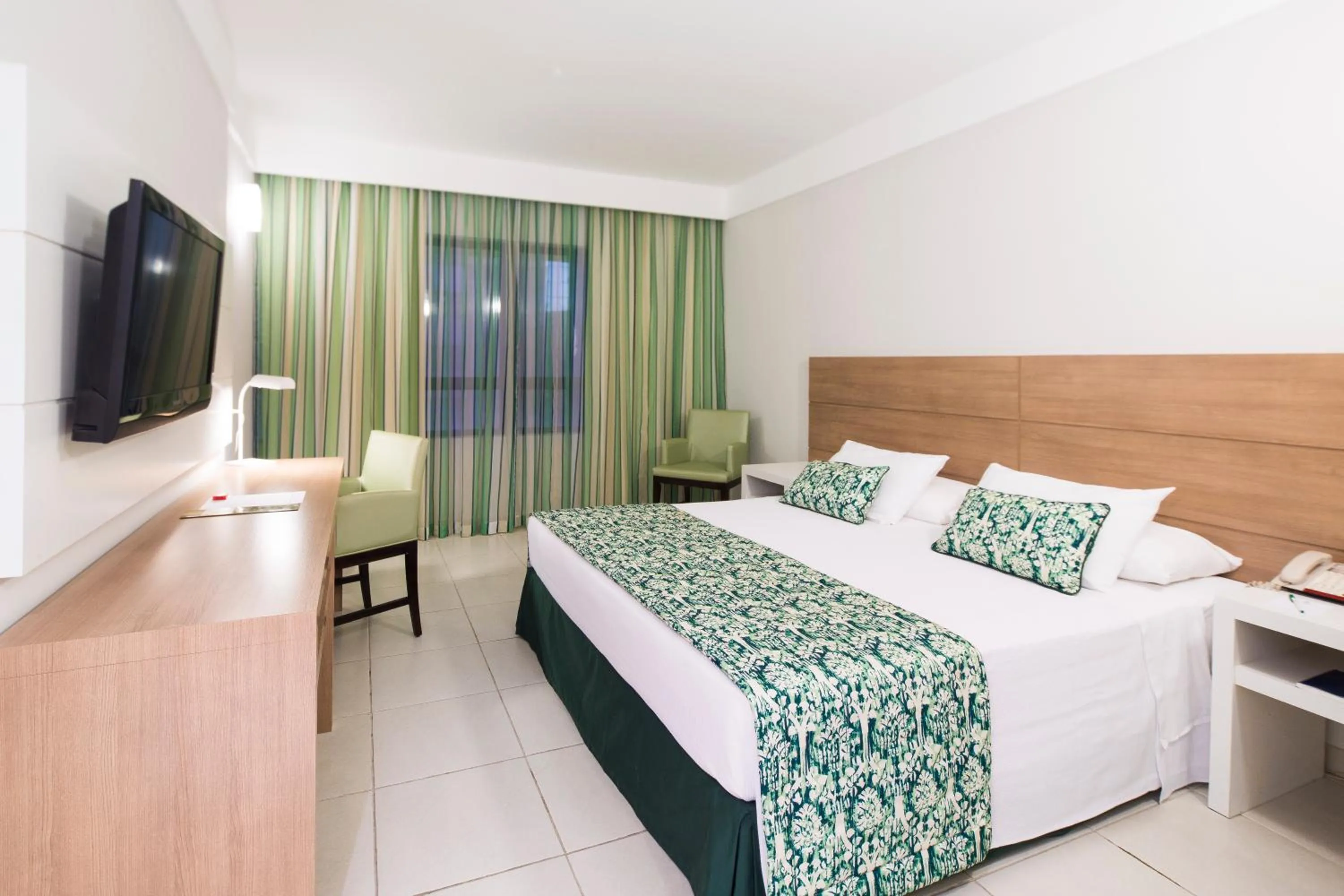 Bedroom, Bed in Quality Hotel & Suítes São Salvador