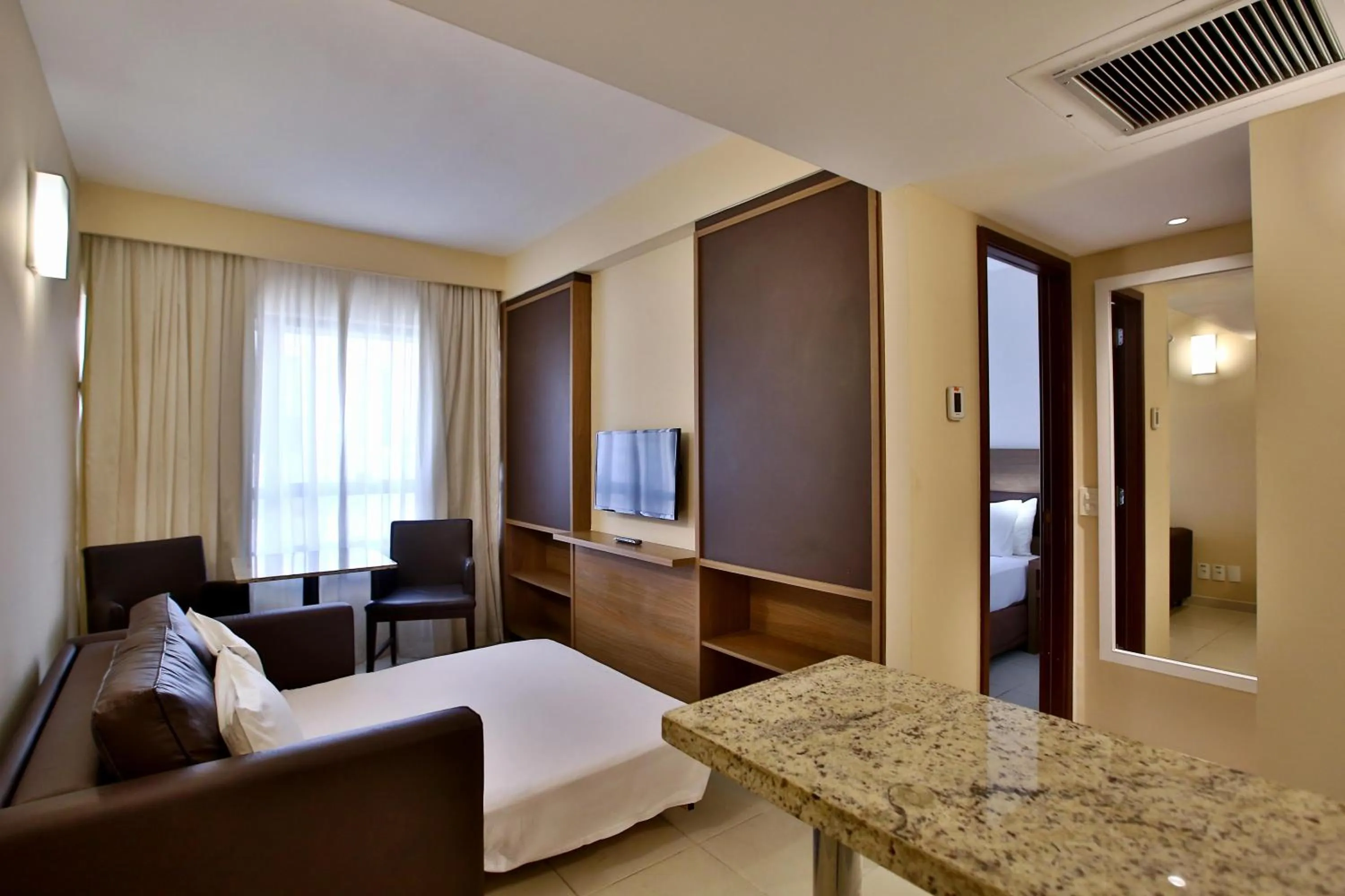 TV and multimedia, Bed in Quality Hotel & Suítes São Salvador