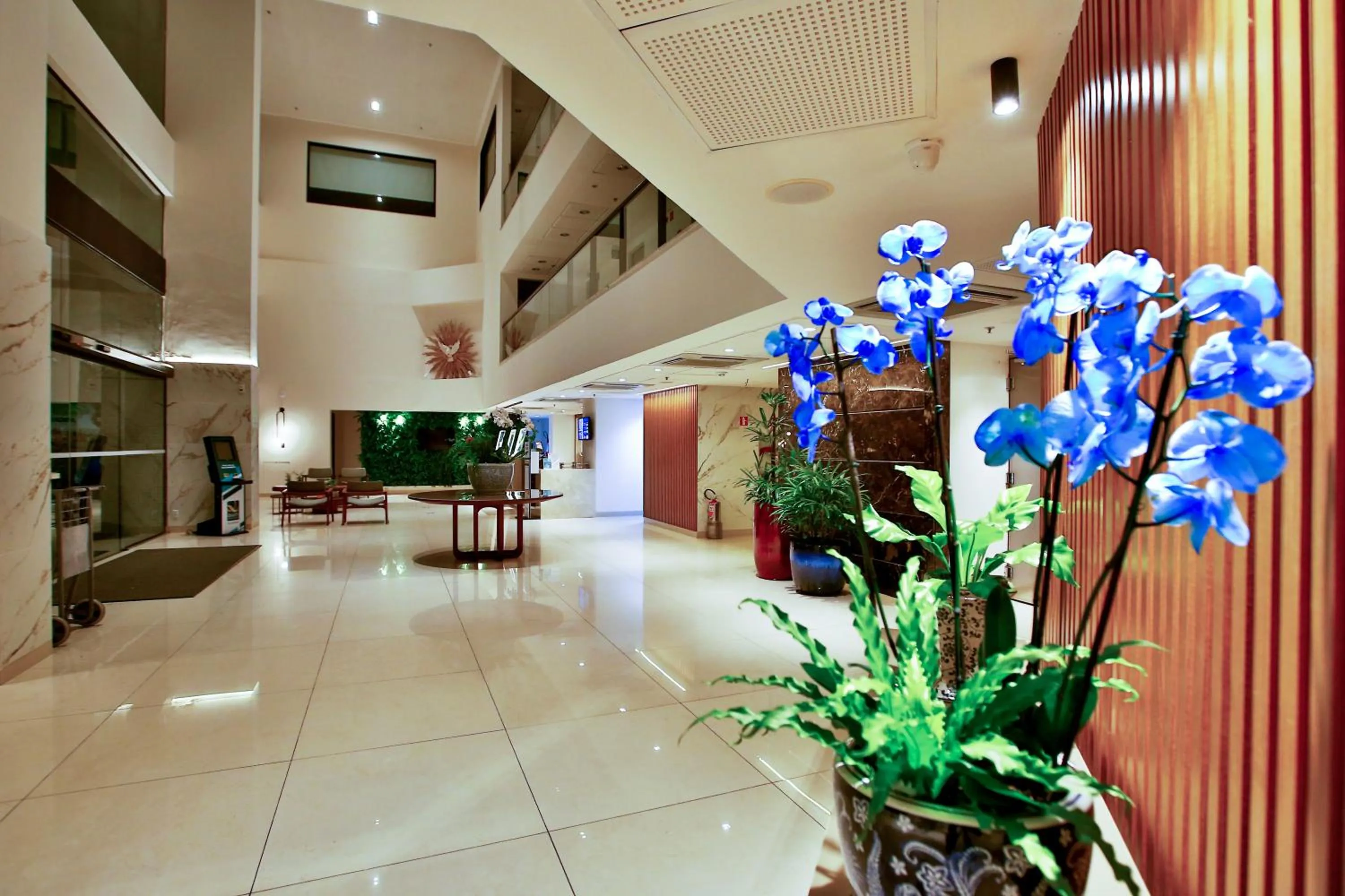 Property building in Quality Hotel & Suítes São Salvador