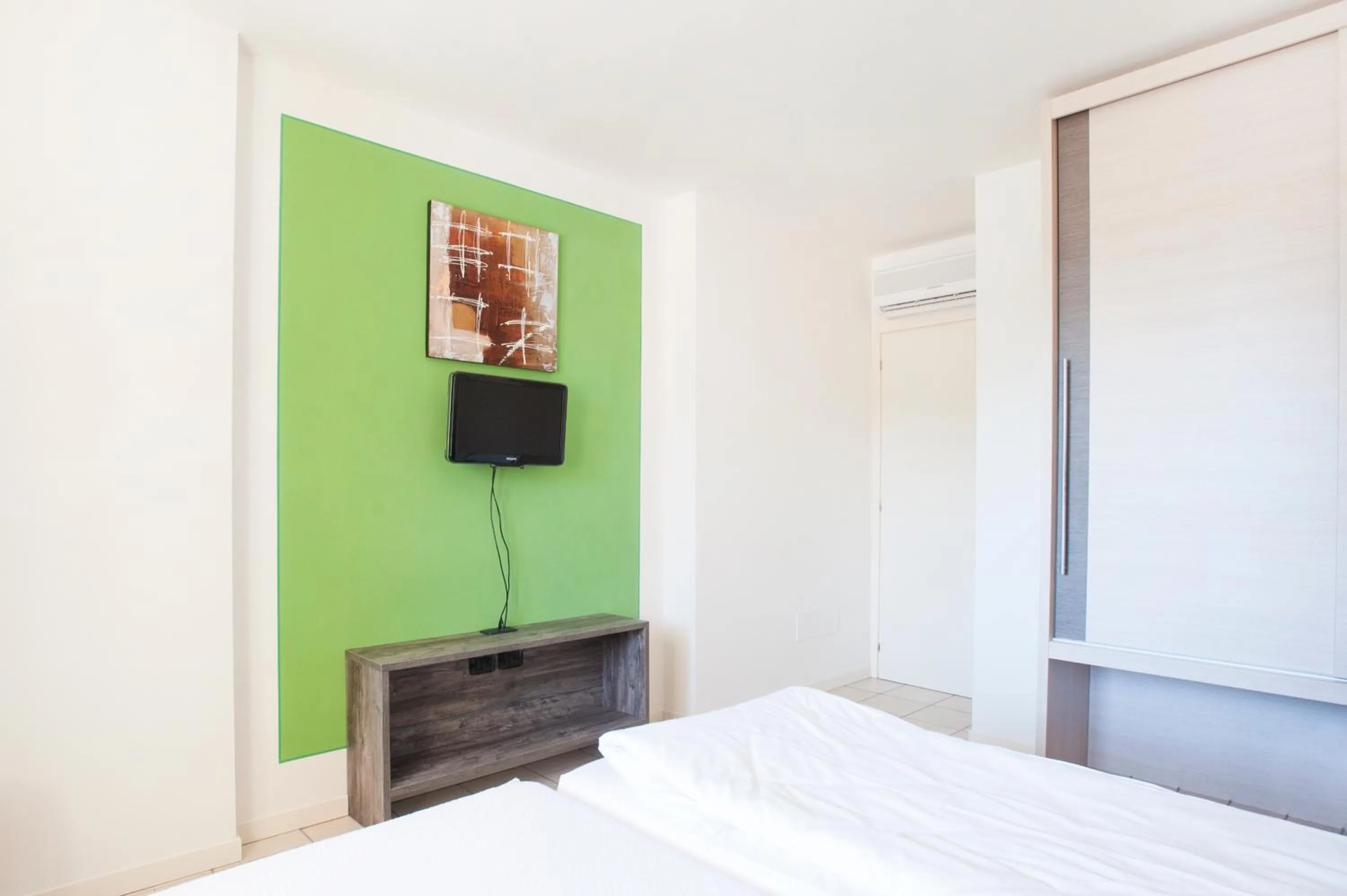 Bedroom, Bed in Residence Maroadi