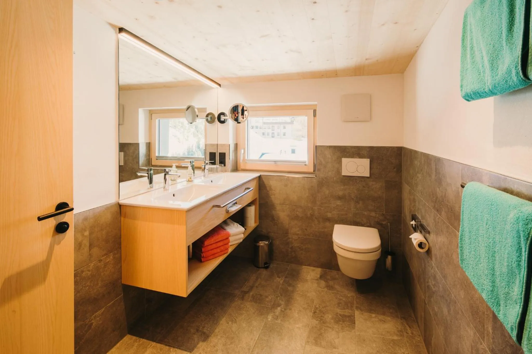 Photo of the whole room in Alpin - Studios & Suites