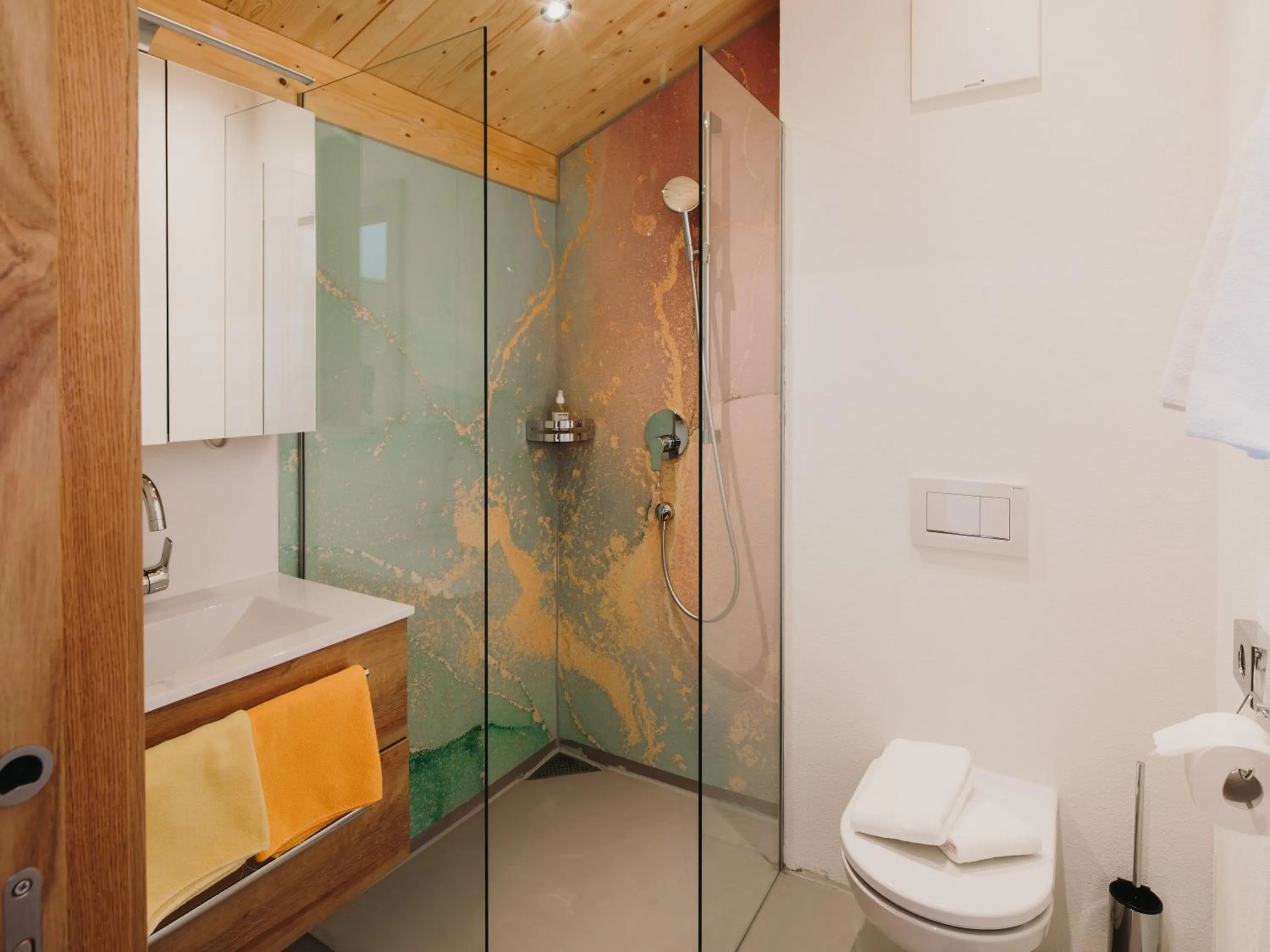 Photo of the whole room in Alpin - Studios & Suites