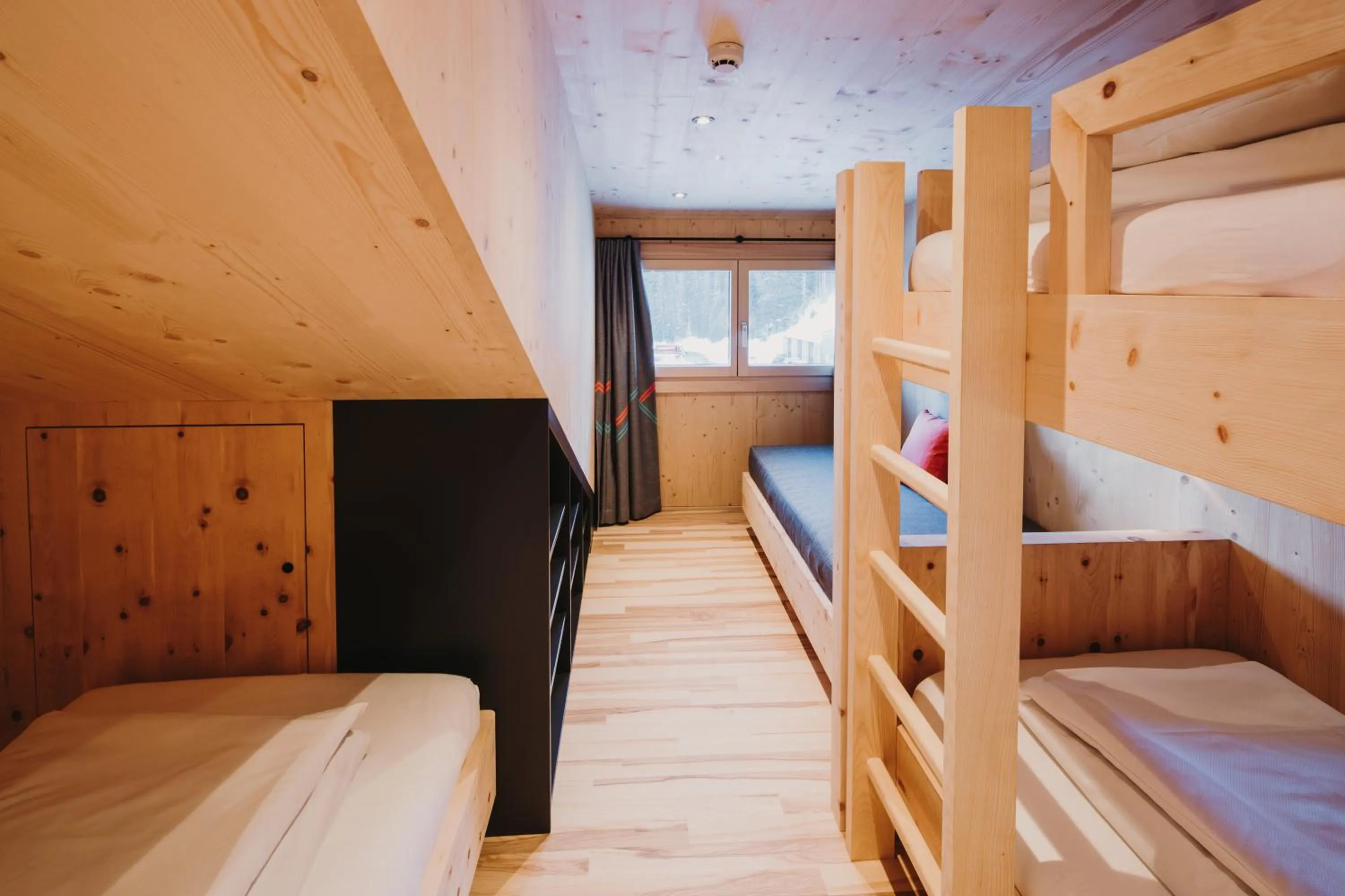 Photo of the whole room, Bed in Alpin - Studios & Suites