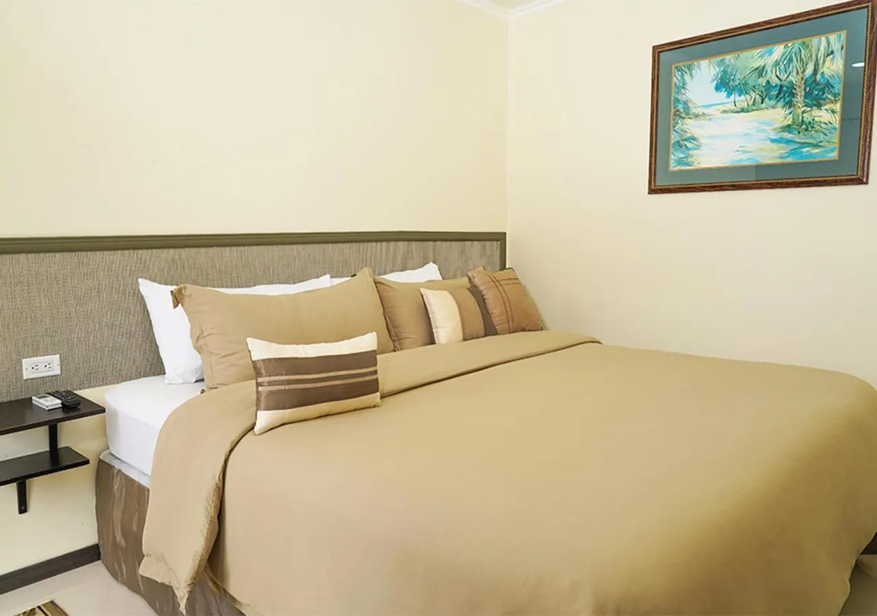 Bed in Yoyita Suites Aruba