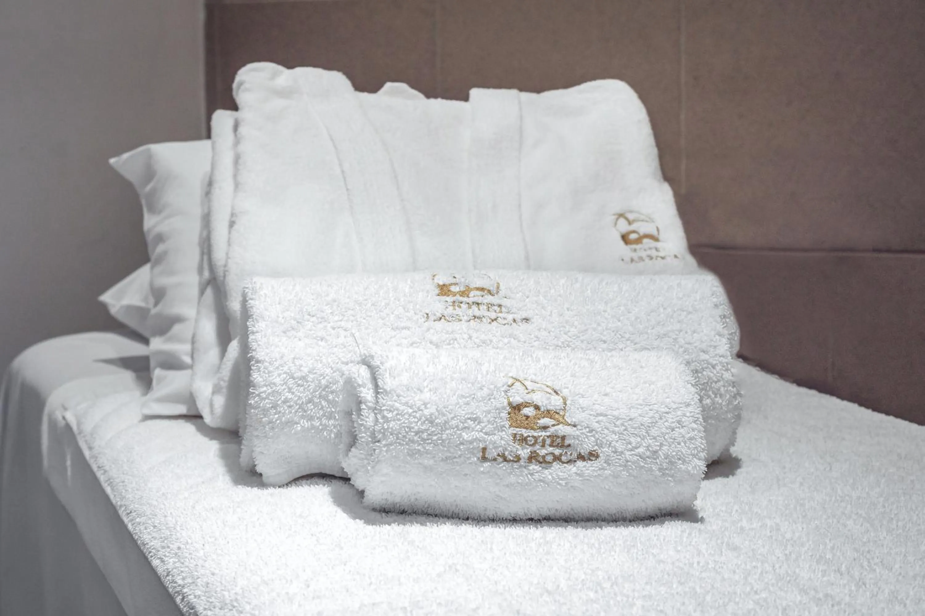 Massage, Bed in Hotel Las Rocas