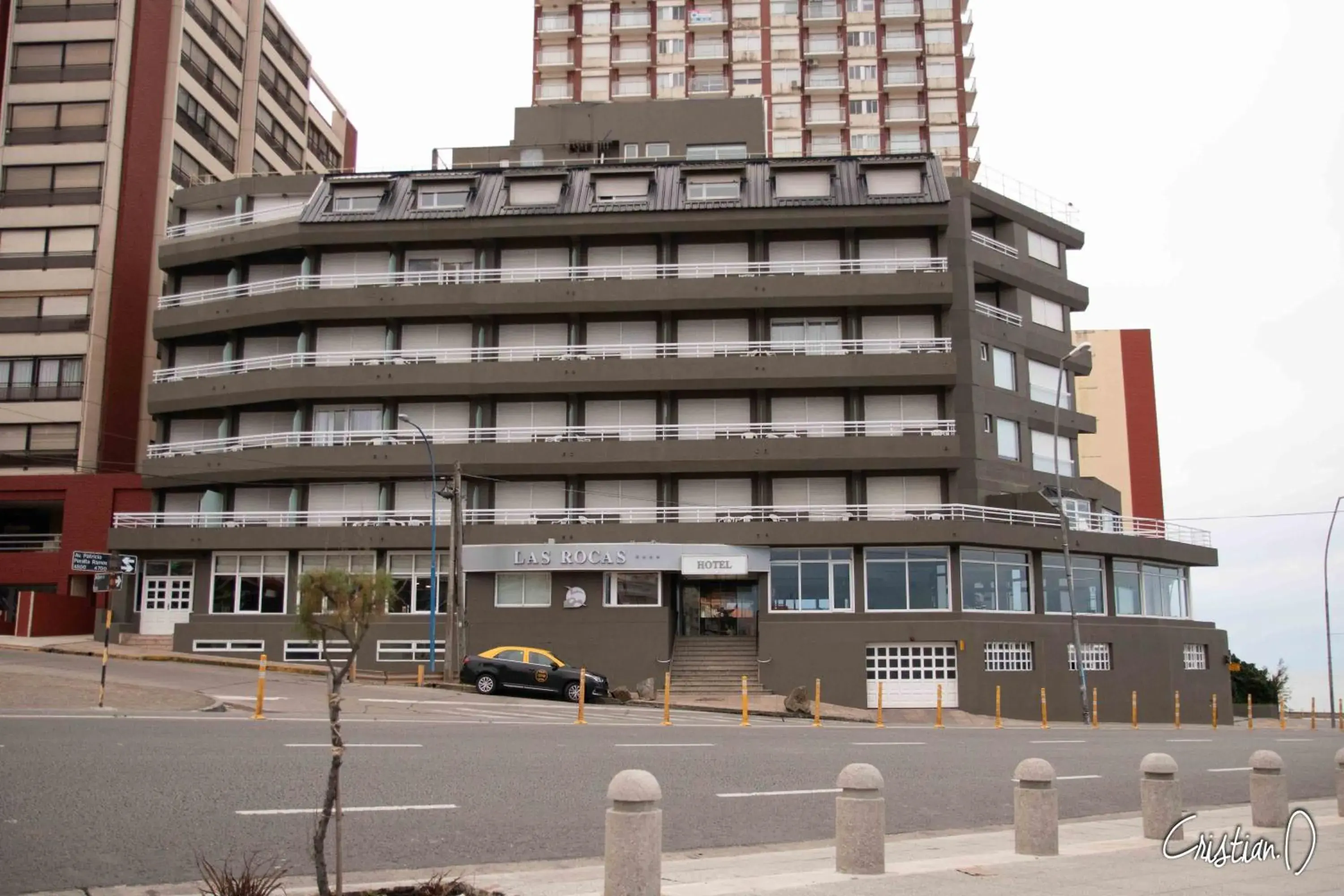 Property building in Hotel Las Rocas Property building in Hotel Las Rocas