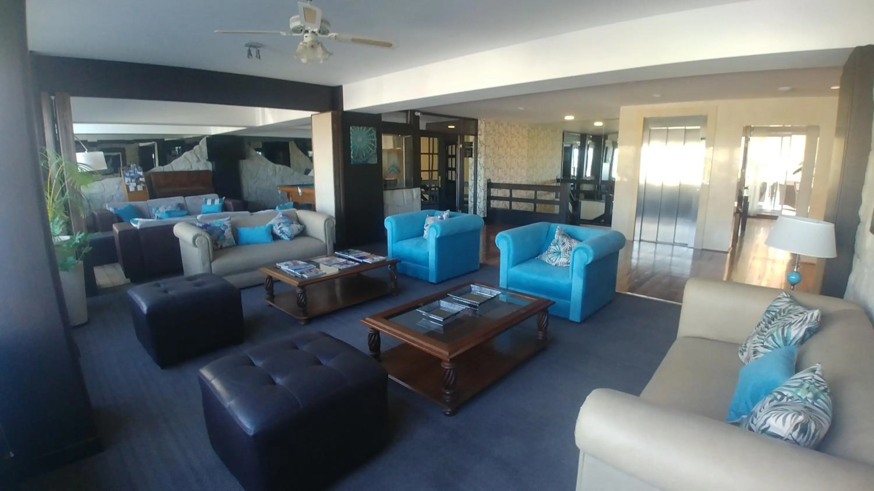 Living room in Hotel Las Rocas