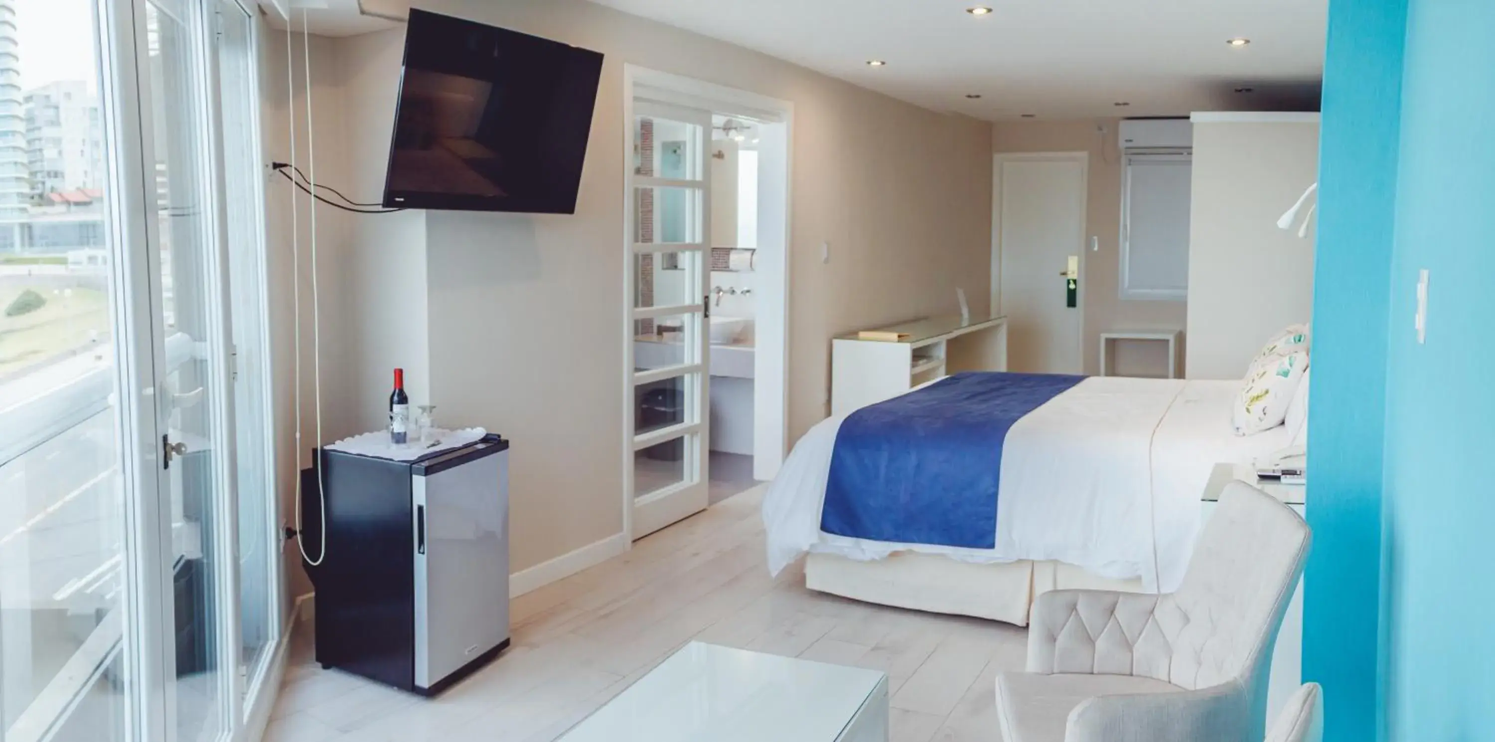 Photo of the whole room, Bed in Hotel Las Rocas Photo of the whole room, Bed in Hotel Las Rocas