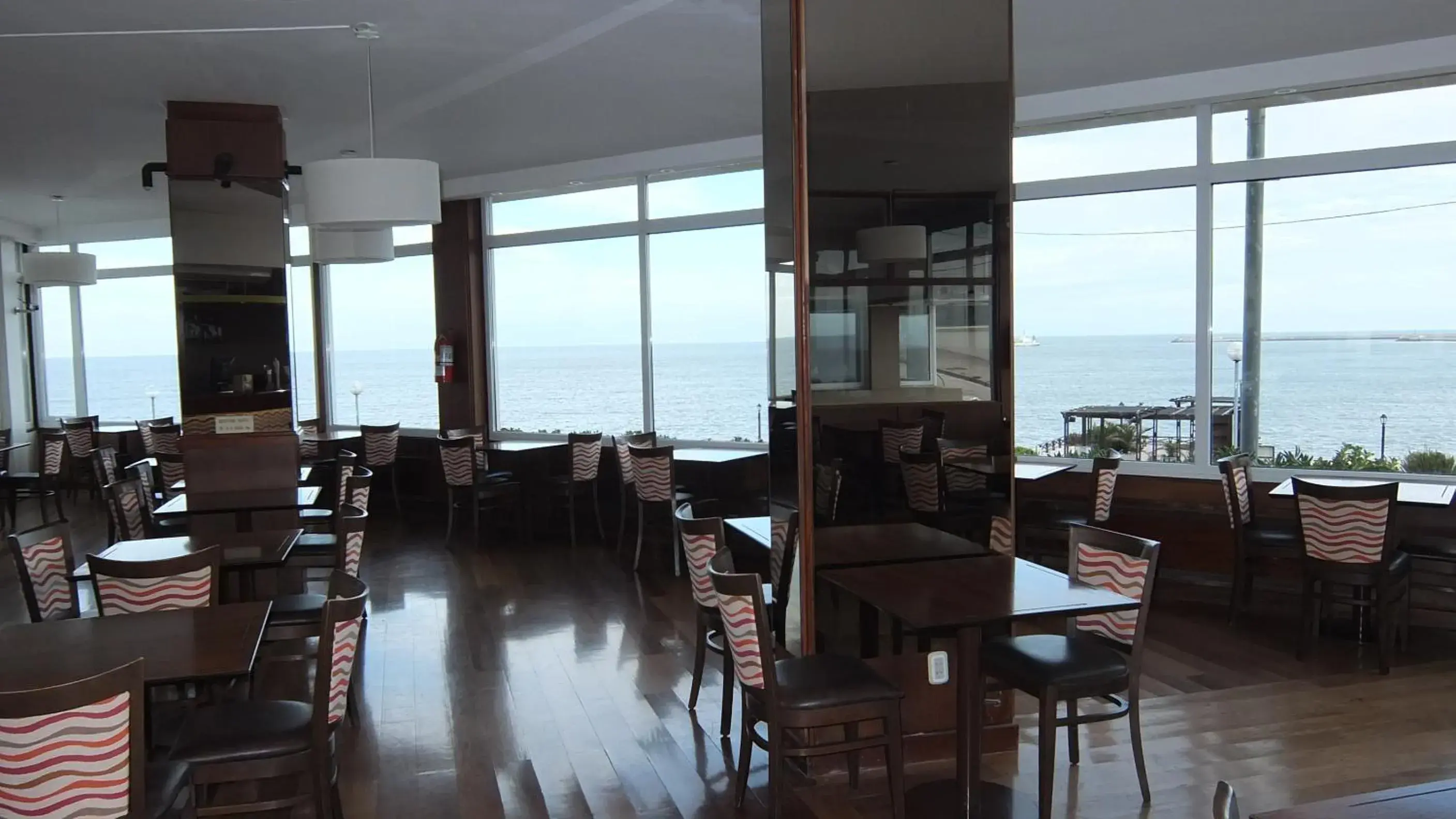 Lounge or bar in Hotel Las Rocas Lounge or bar in Hotel Las Rocas