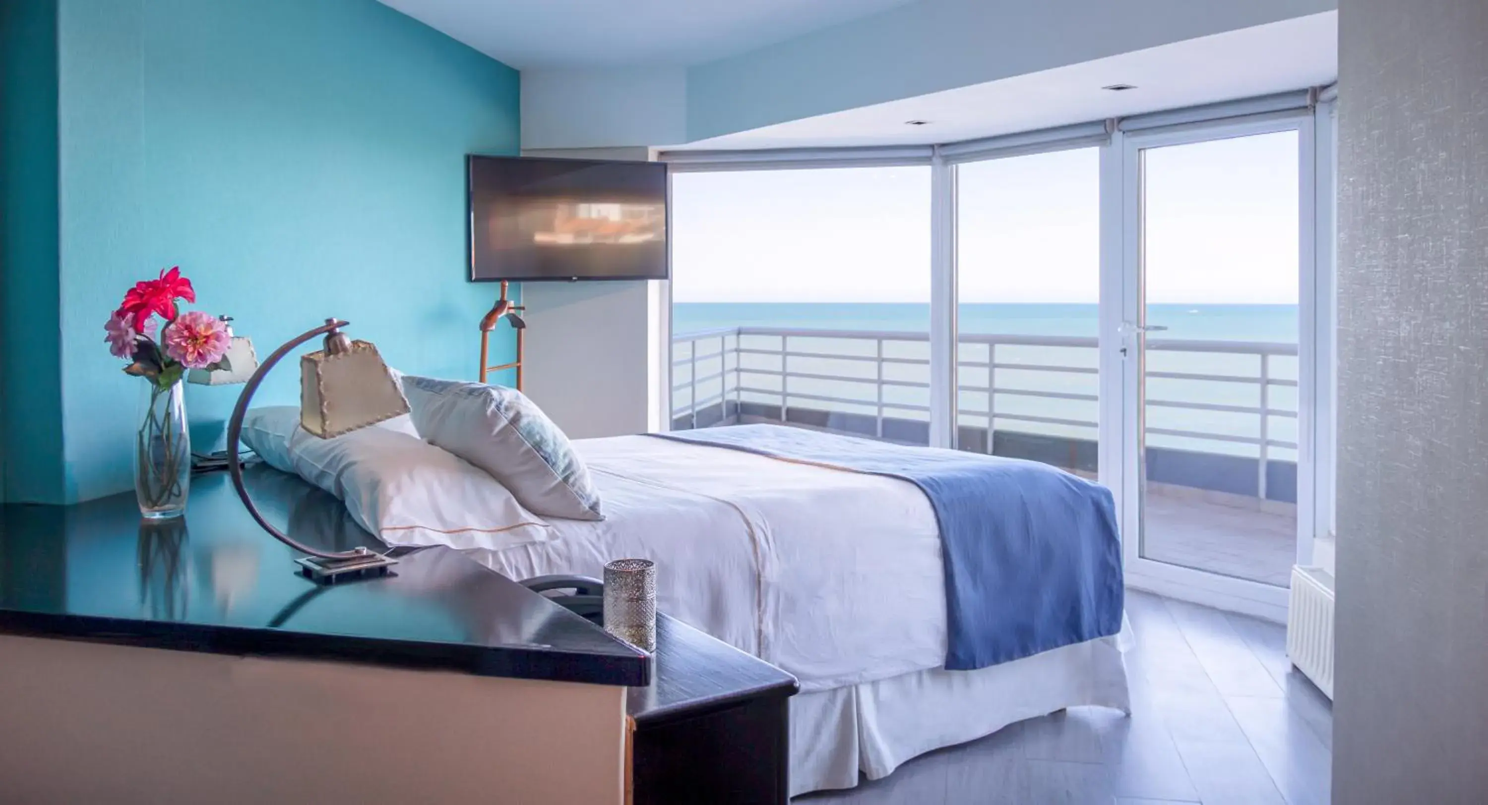 Photo of the whole room, Bed in Hotel Las Rocas Photo of the whole room, Bed in Hotel Las Rocas