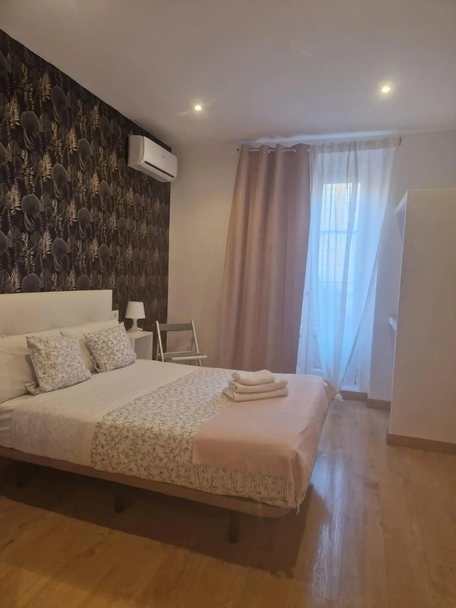 Hostal New Life Madrid Hostal New Life Madrid